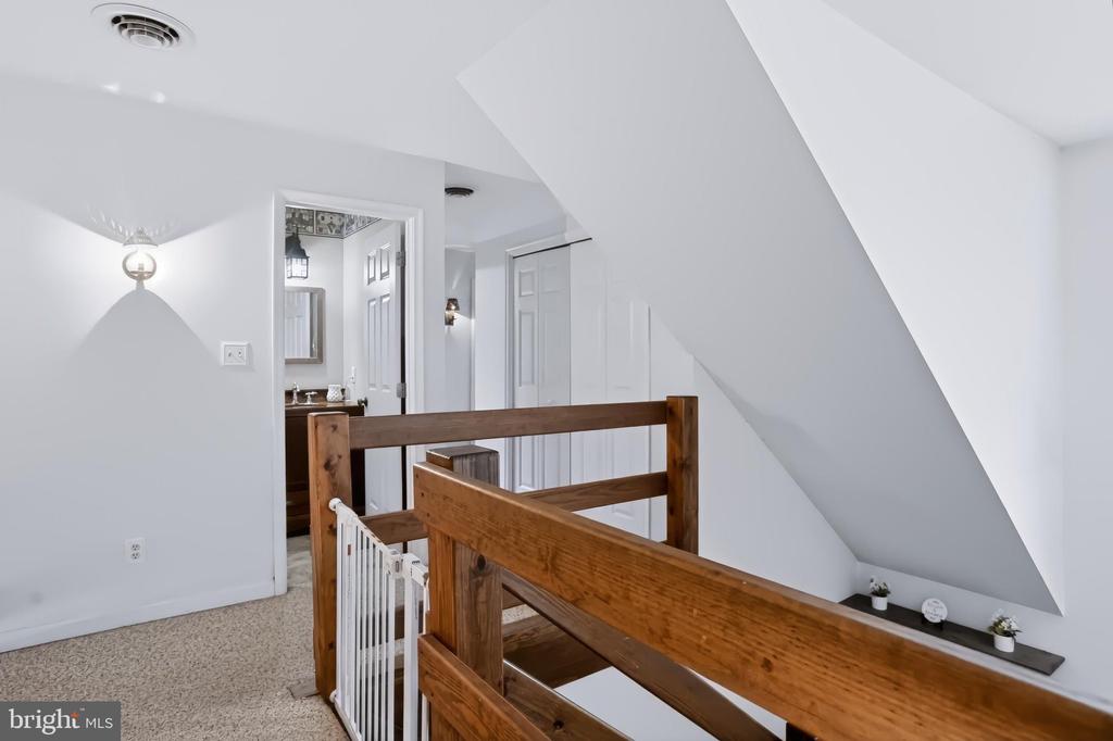 673 KARVOIS COURT