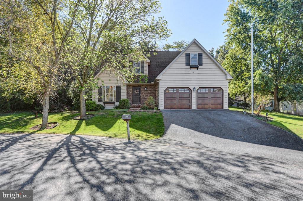 673 Karvois Court Chambersburg PA