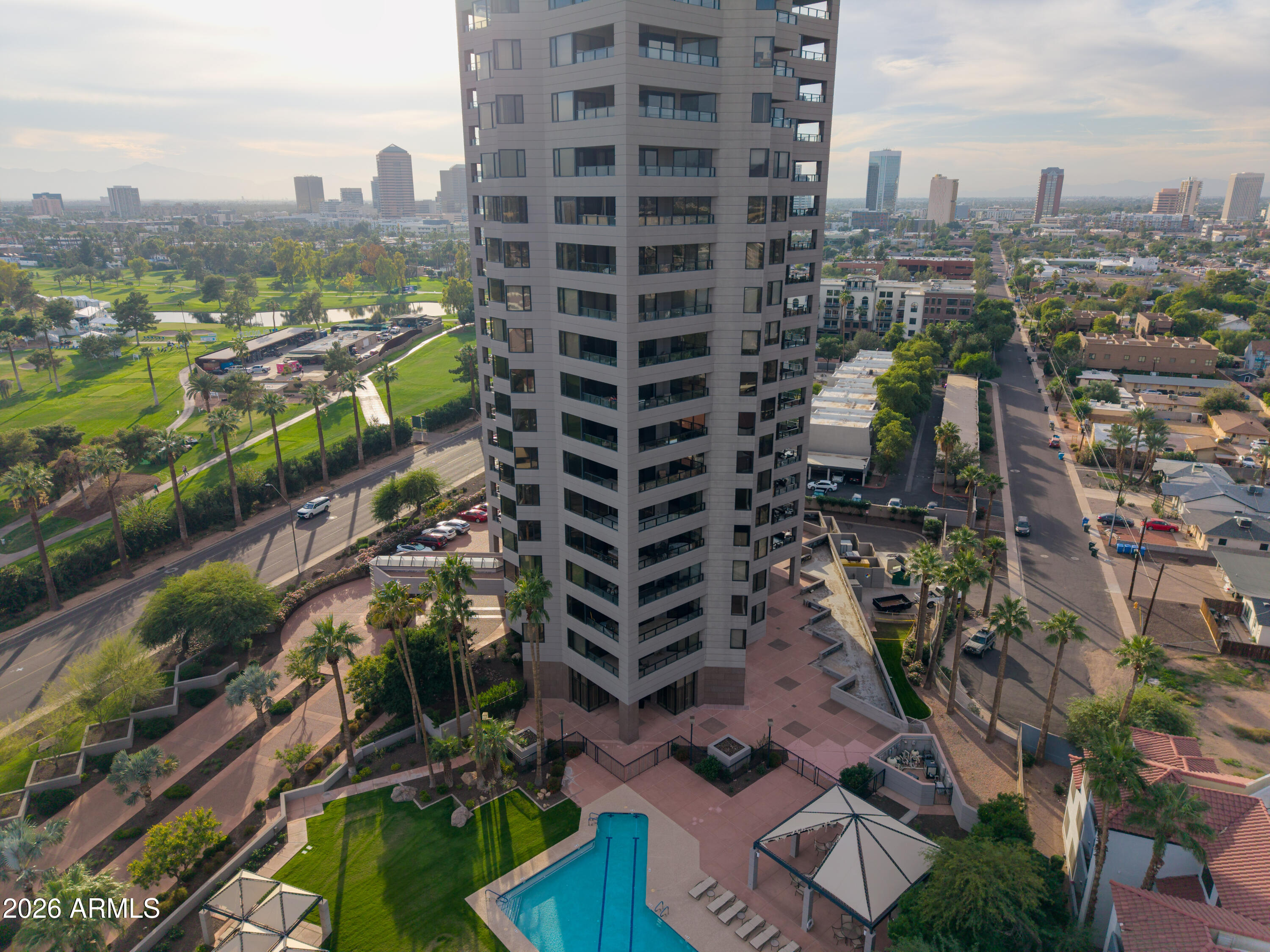 1040 E OSBORN Road 602