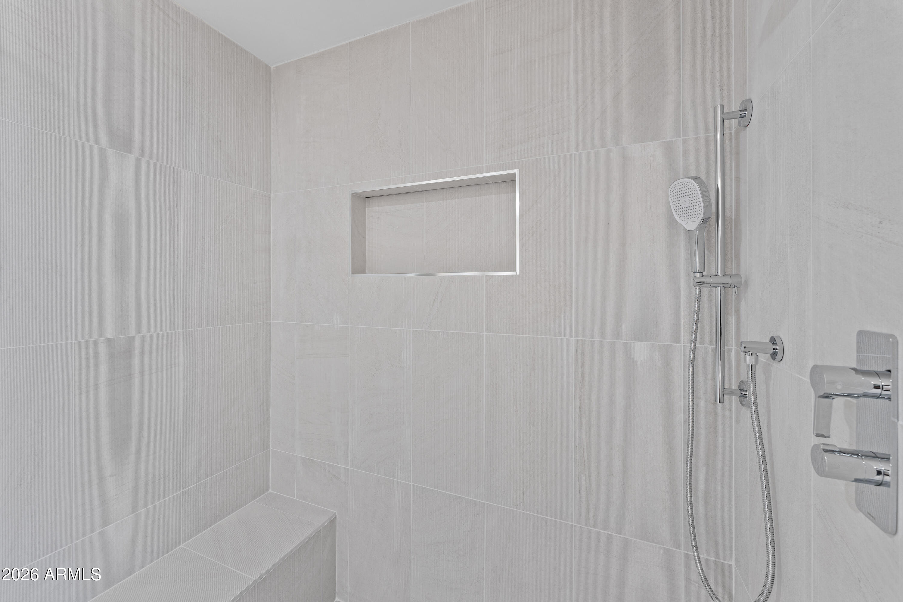 1040 E OSBORN Road 602