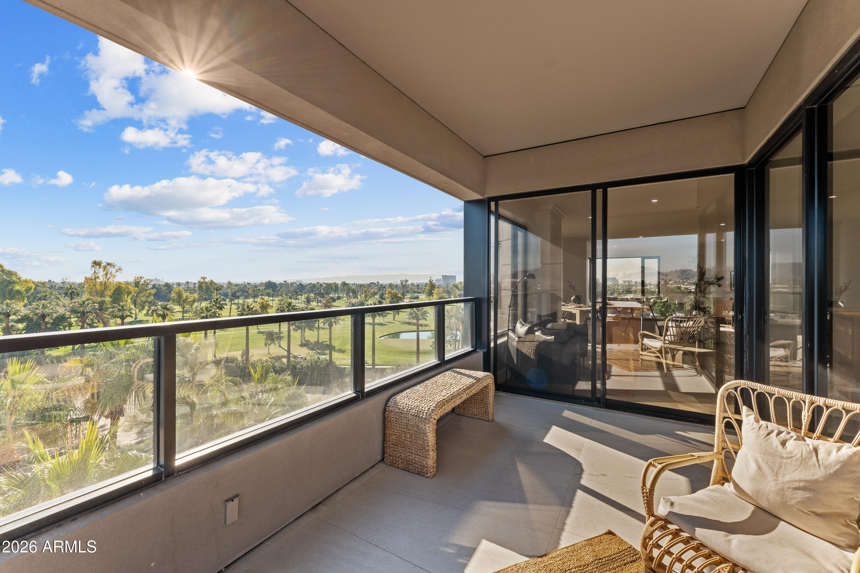 1040 E OSBORN Road 602