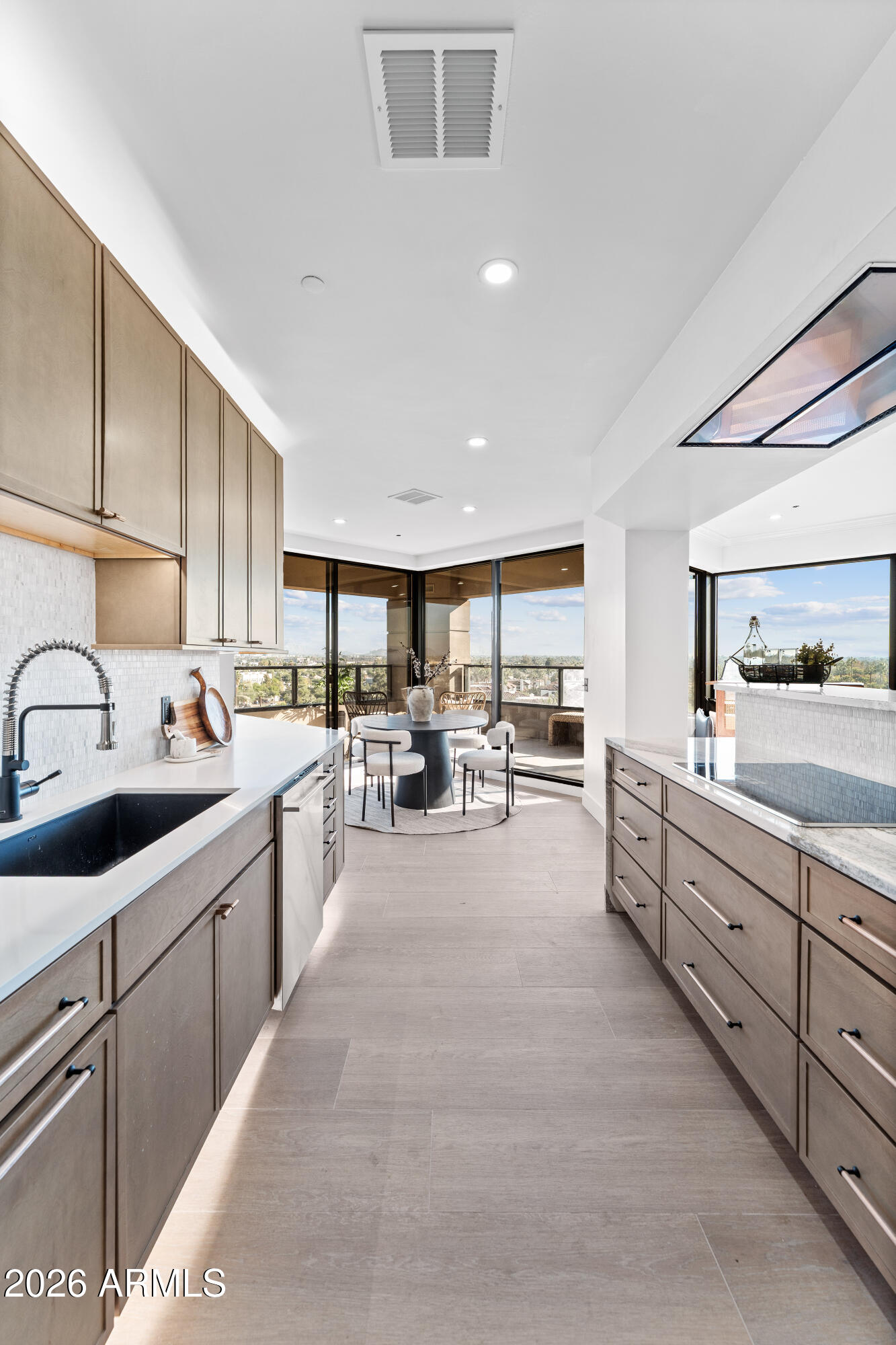 1040 E OSBORN Road 602