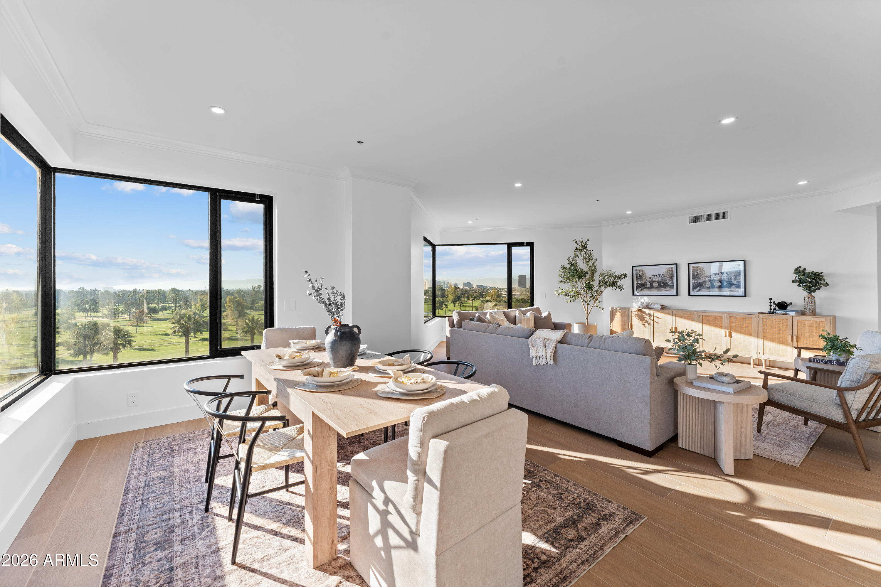 1040 E OSBORN Road 602