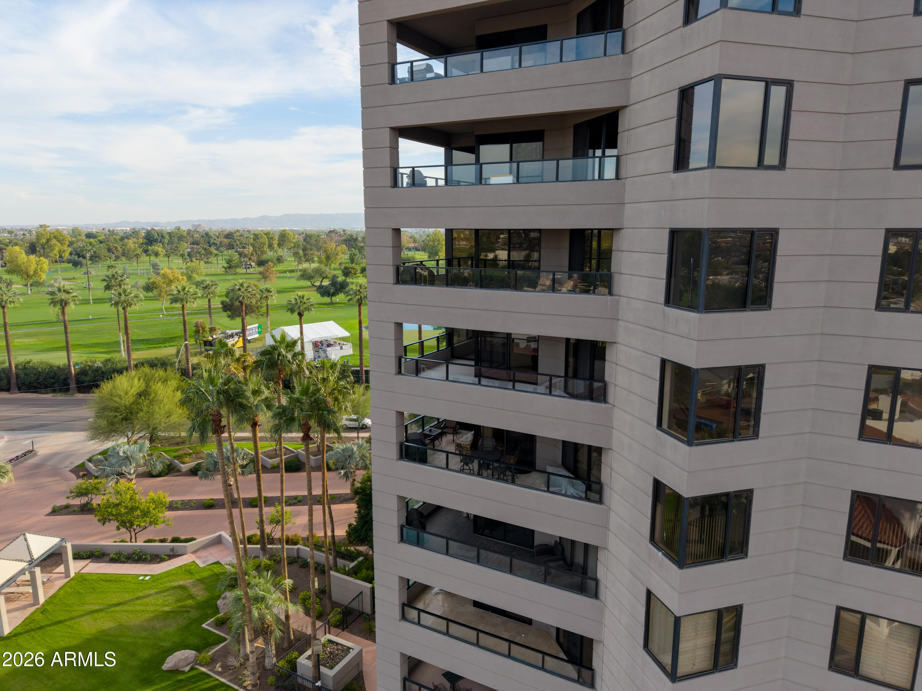 1040 E OSBORN Road 602