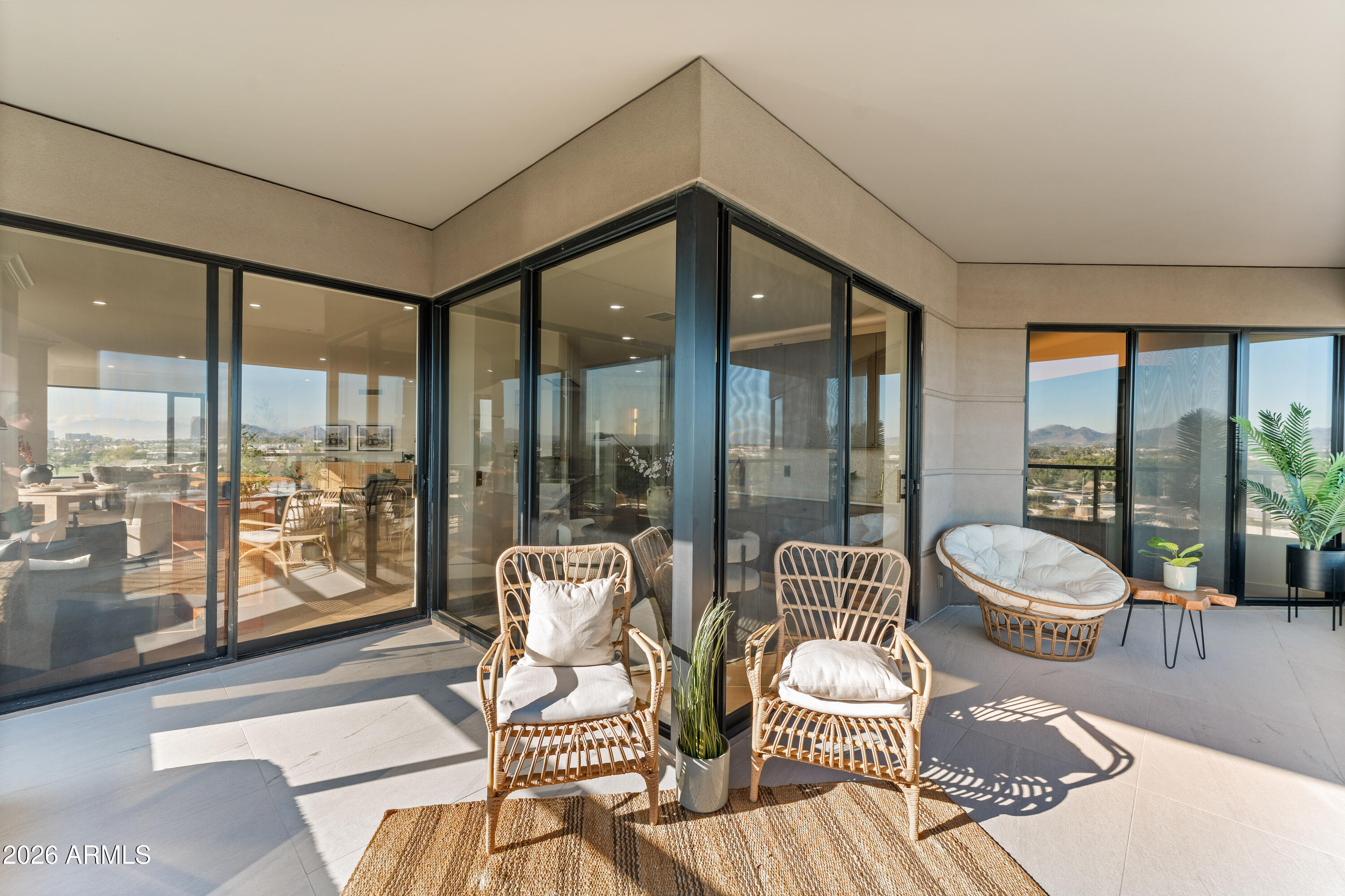 1040 E OSBORN Road 602