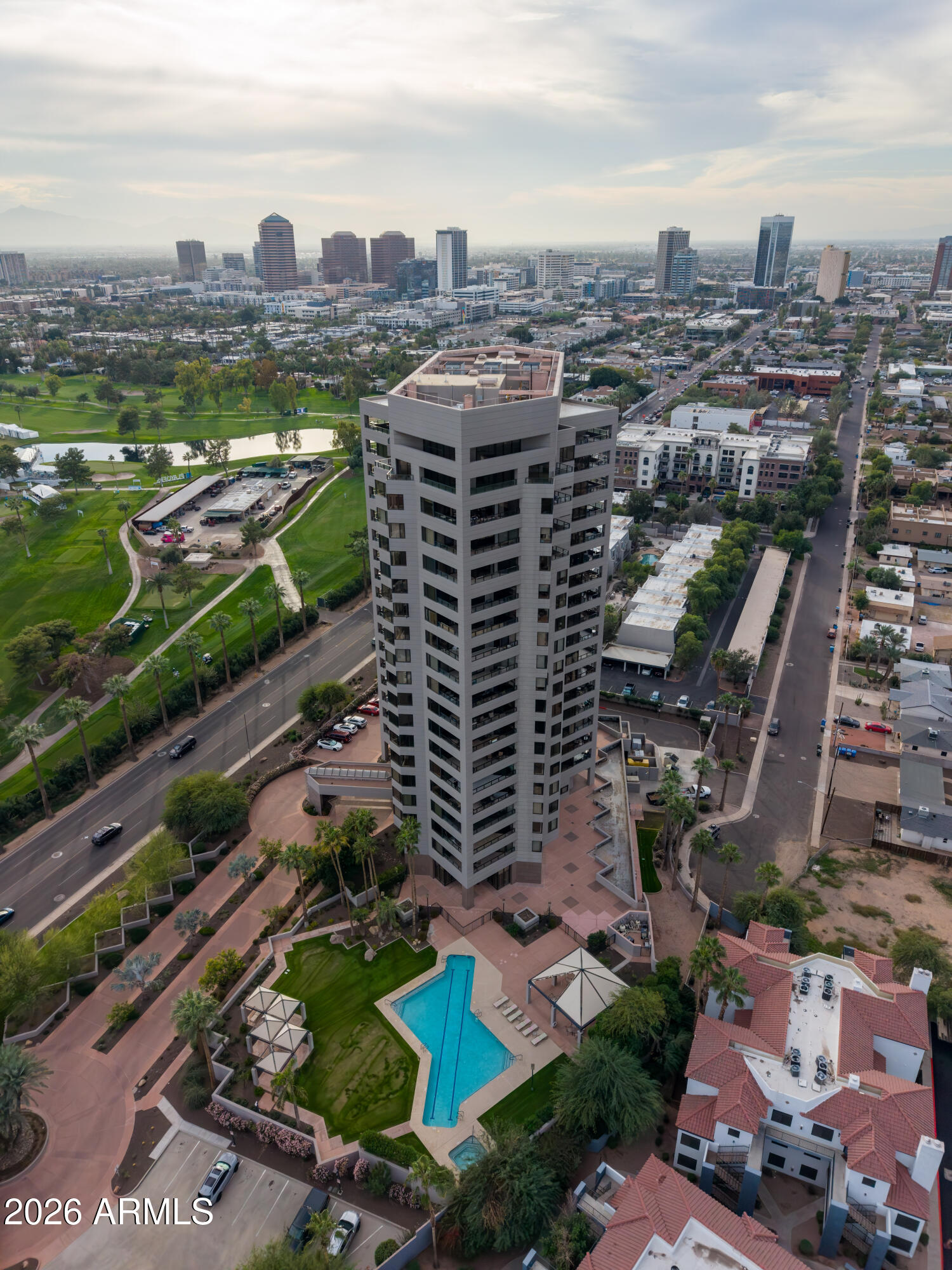 1040 E OSBORN Road 602