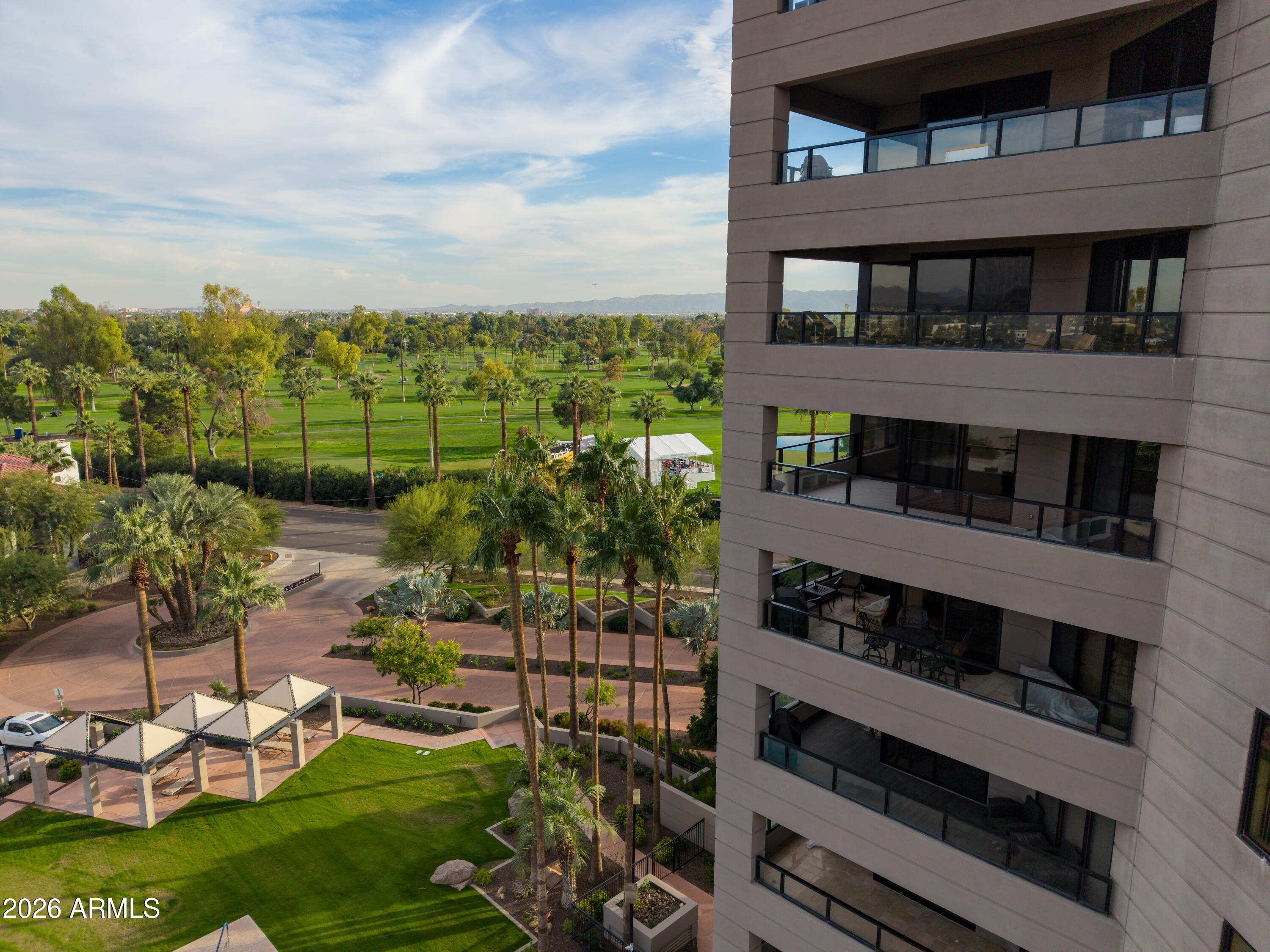 1040 E OSBORN Road 602