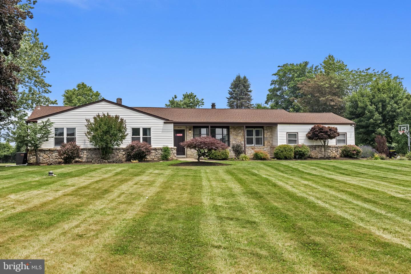 1010 Conlin Way