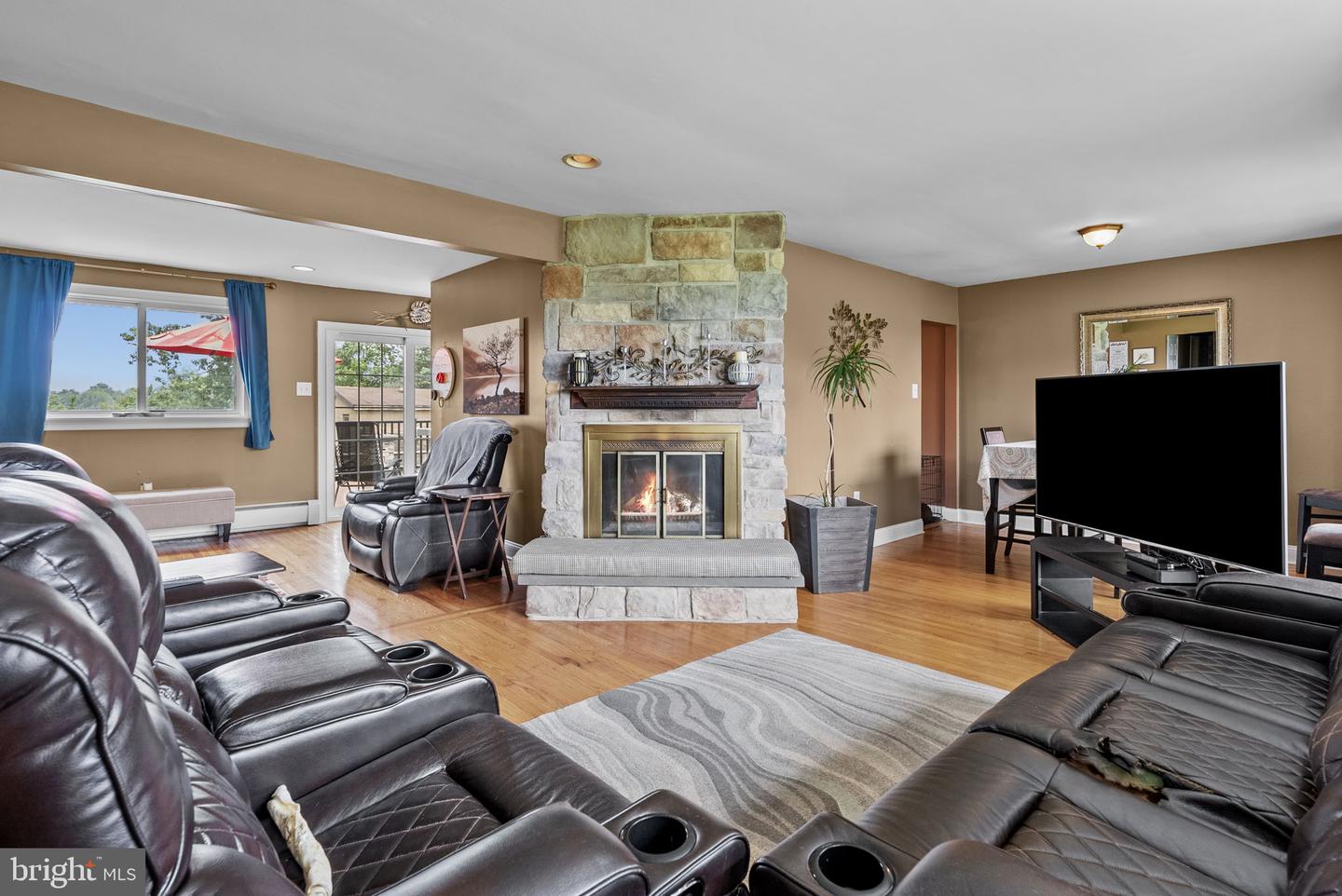 1010 Conlin Way