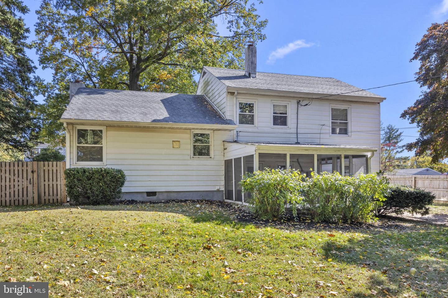 2021 Spring Mill Rd