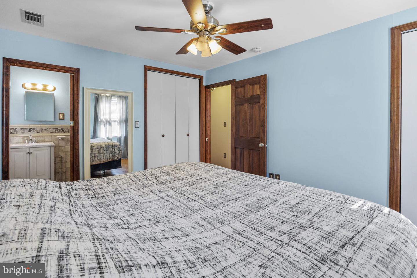 2021 Spring Mill Rd