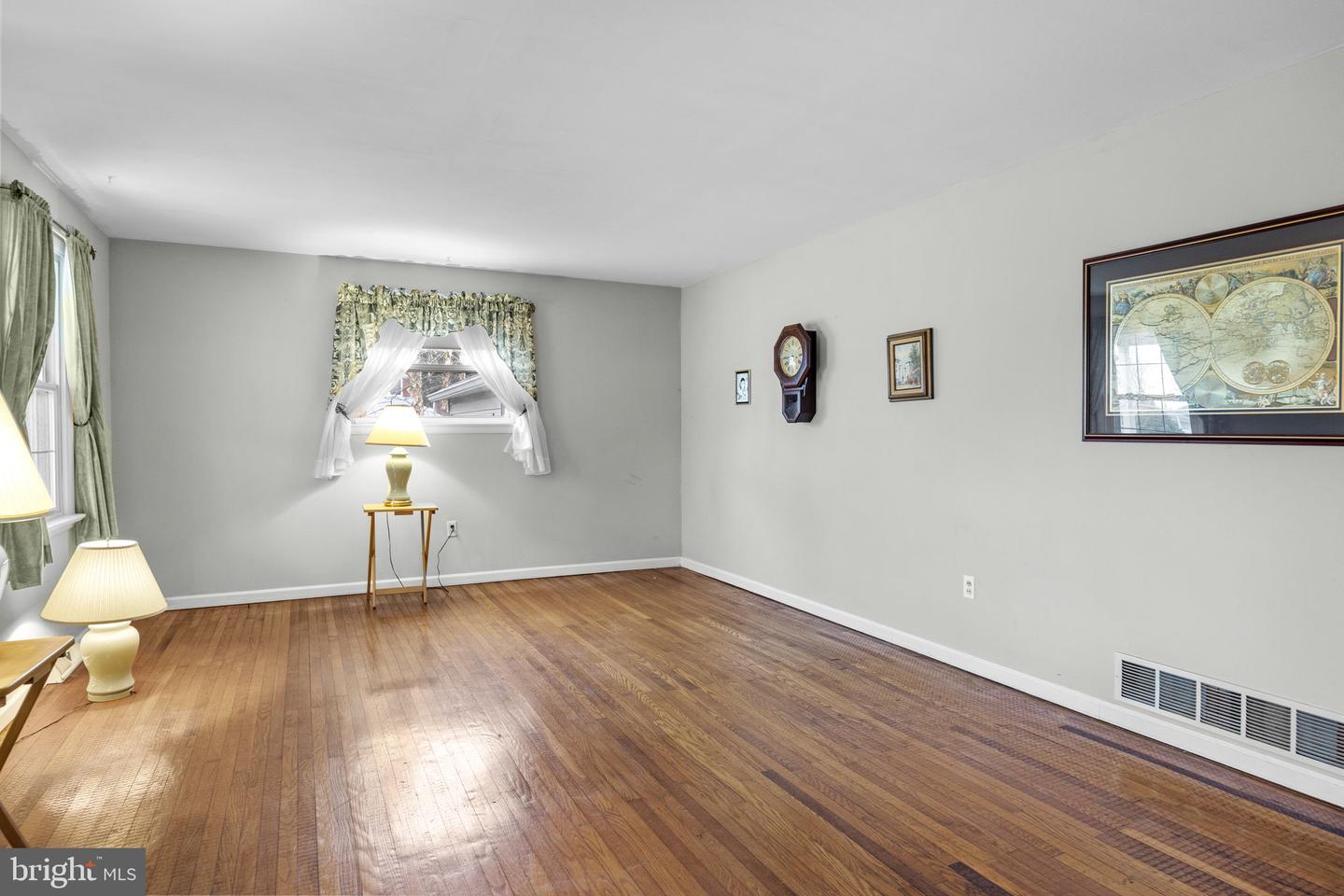306 Midfield Dr