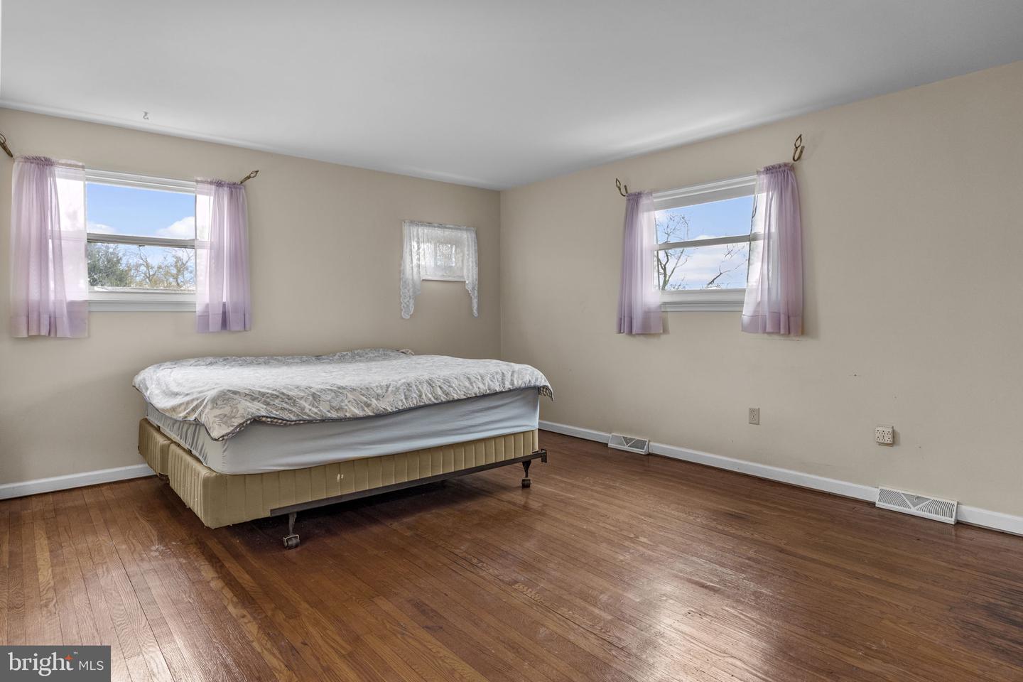 306 Midfield Dr