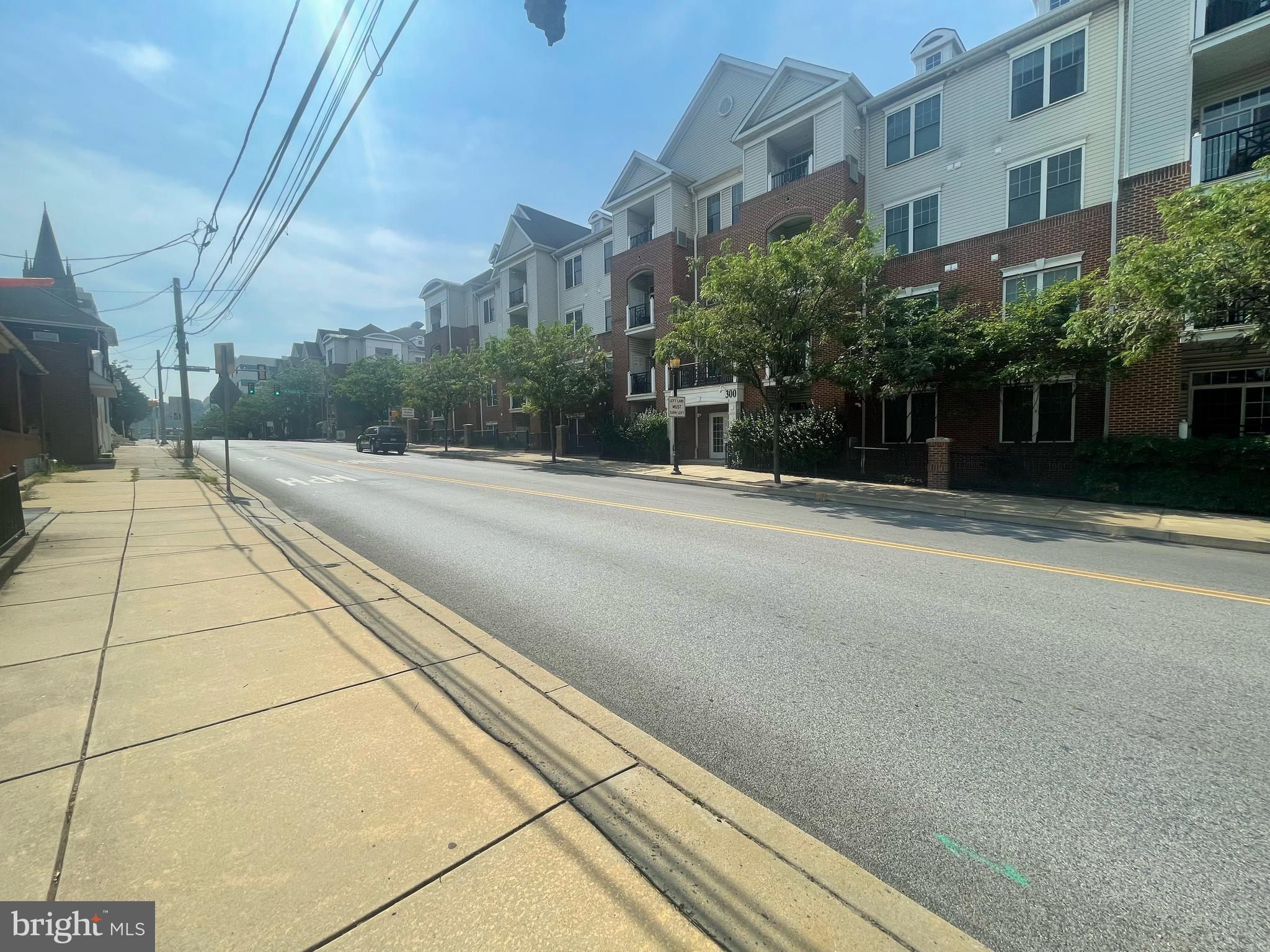 300 ELM STREET W 2430