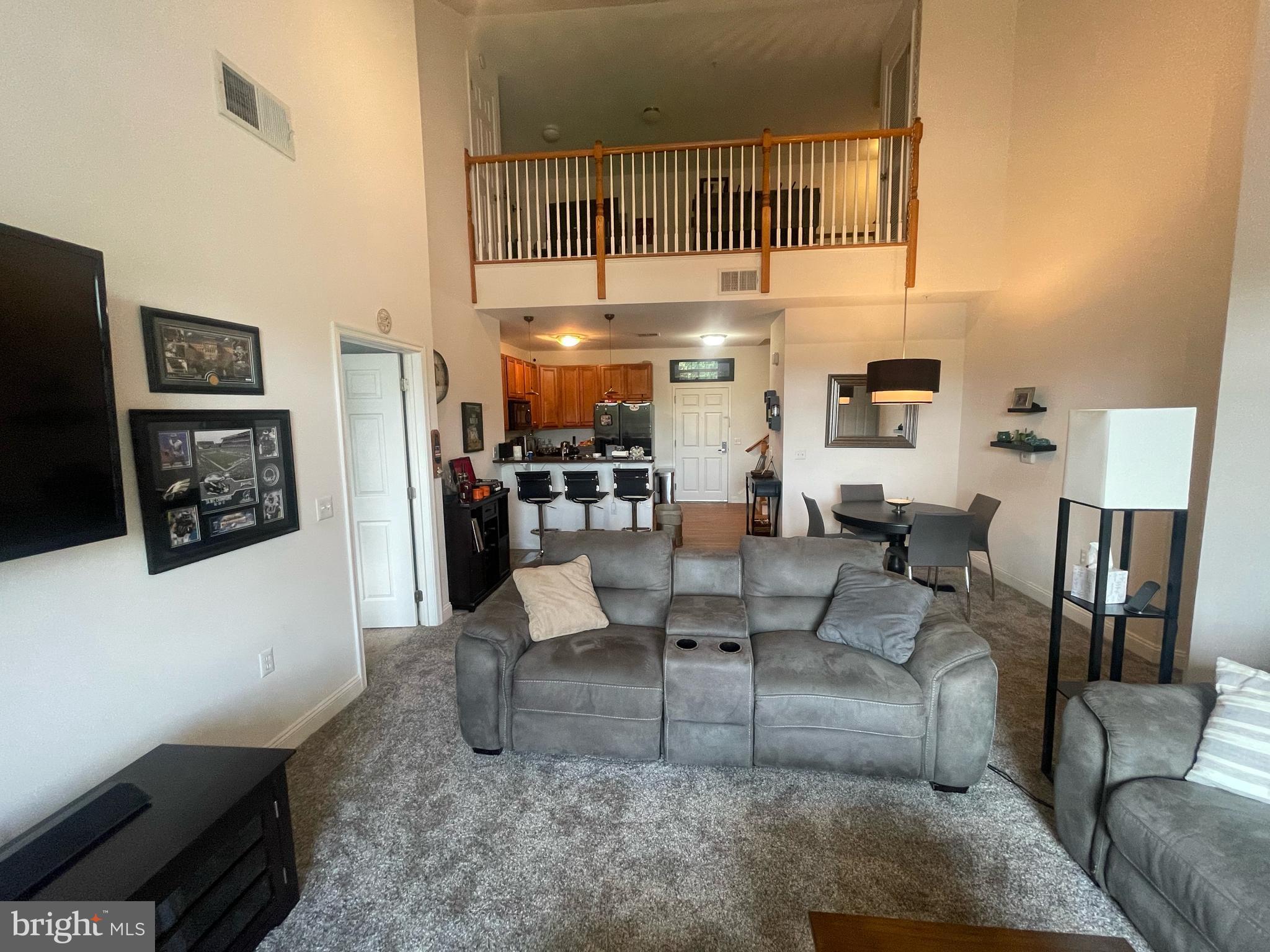 300 ELM STREET W 2430