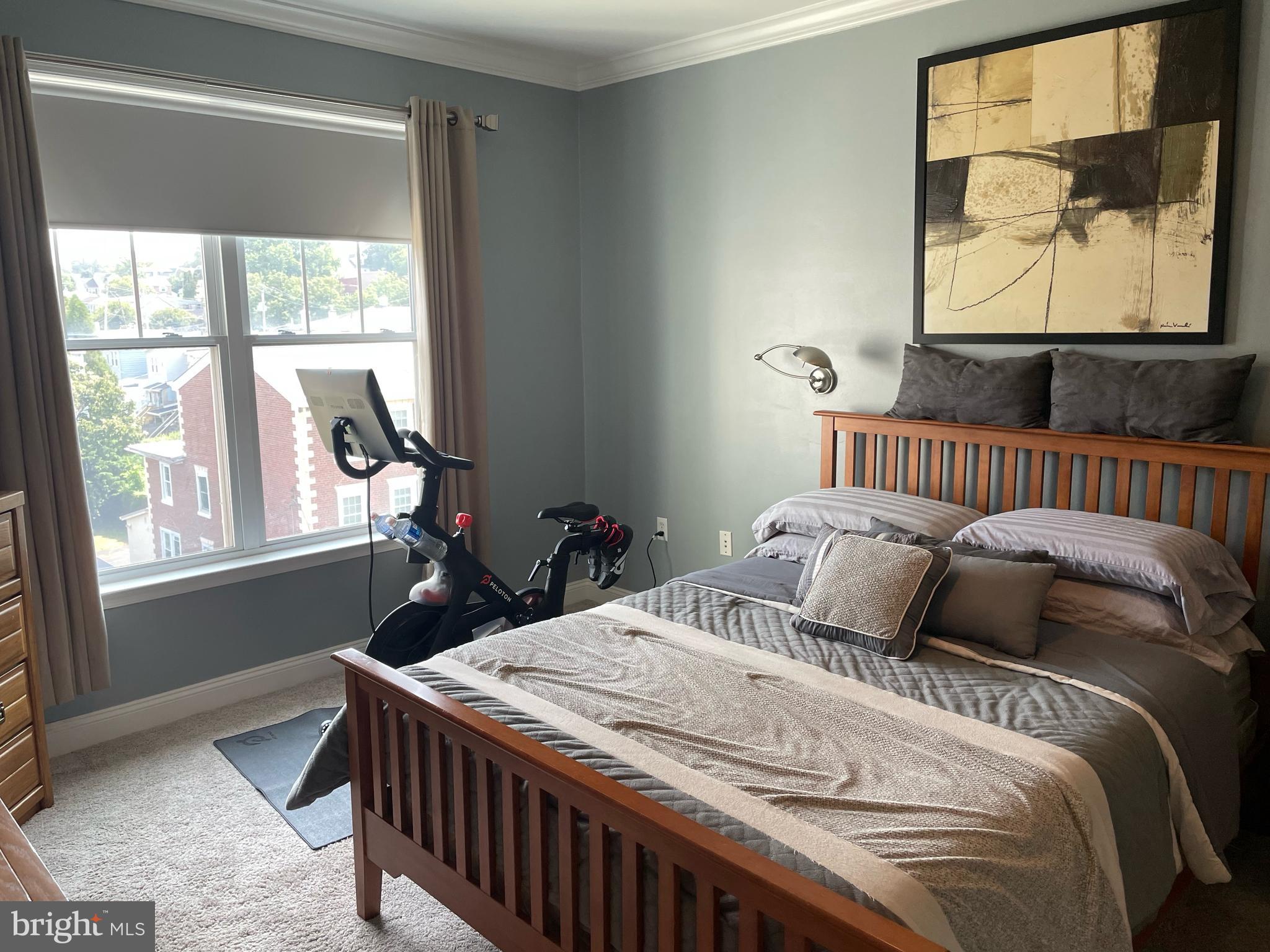 300 ELM STREET W 2430