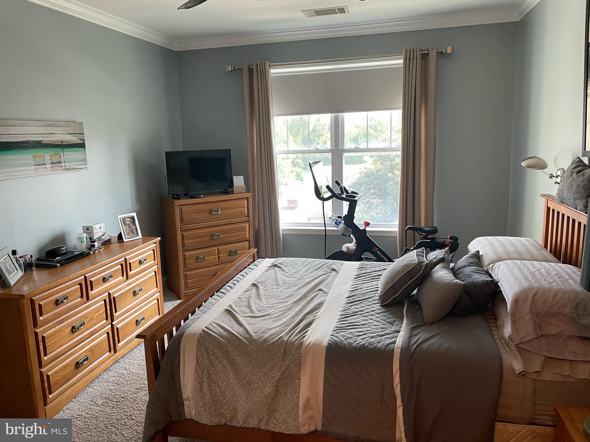 300 ELM STREET W 2430