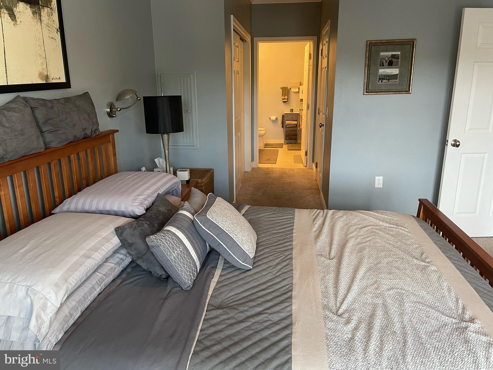 300 ELM STREET W 2430