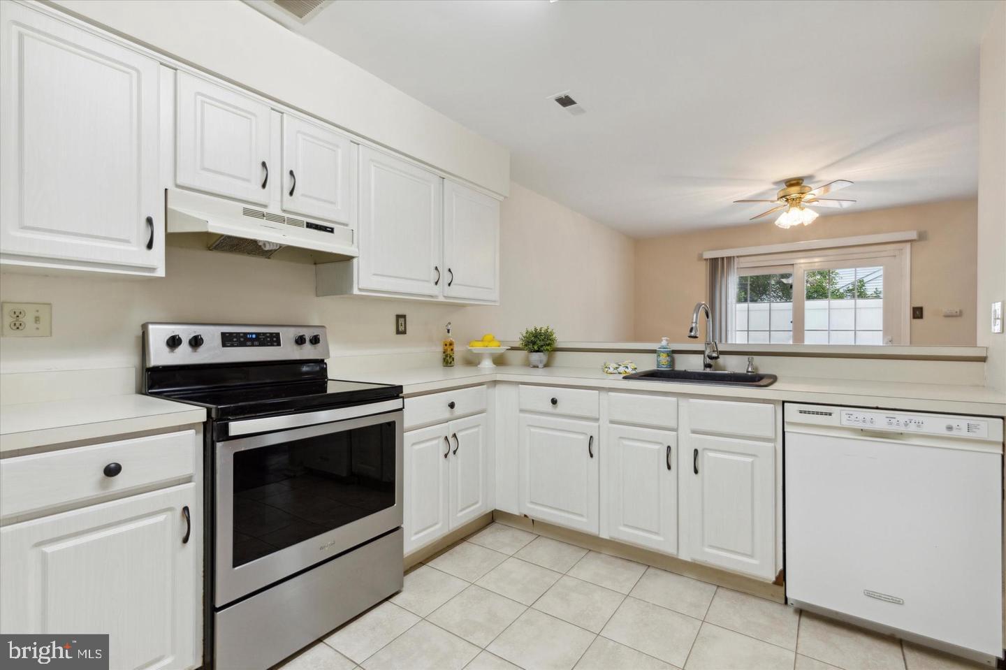 38 Bark Hollow Ln