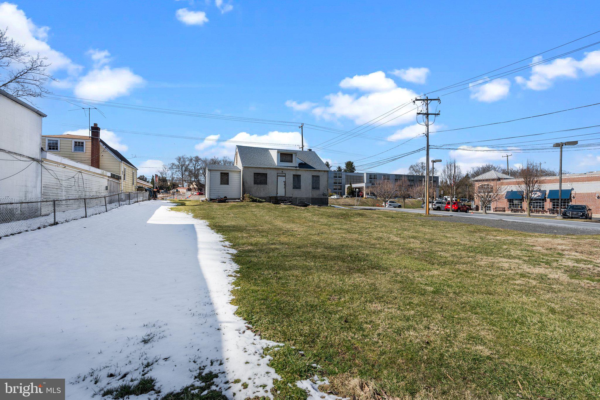 258 Easton Rd