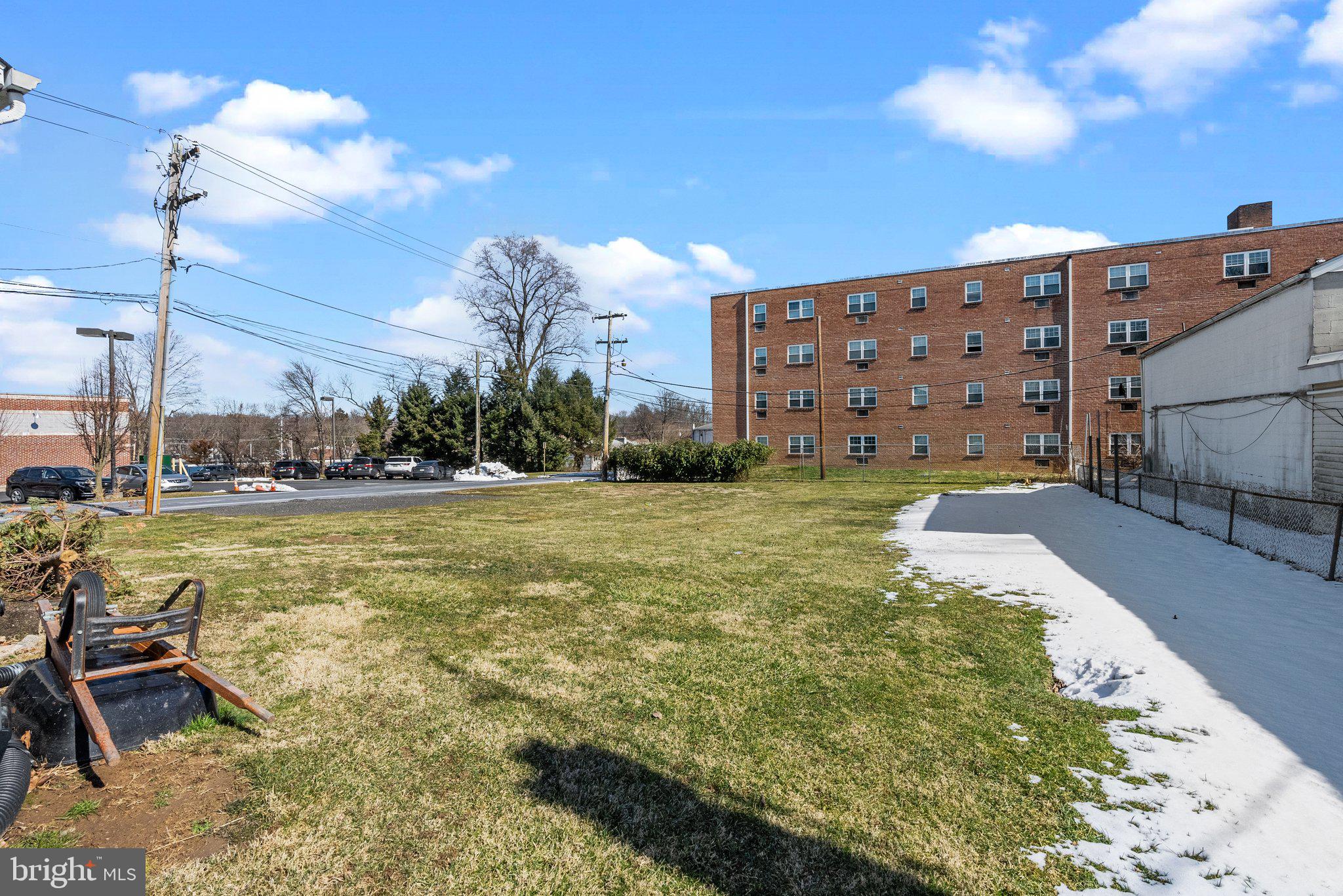 258 Easton Rd