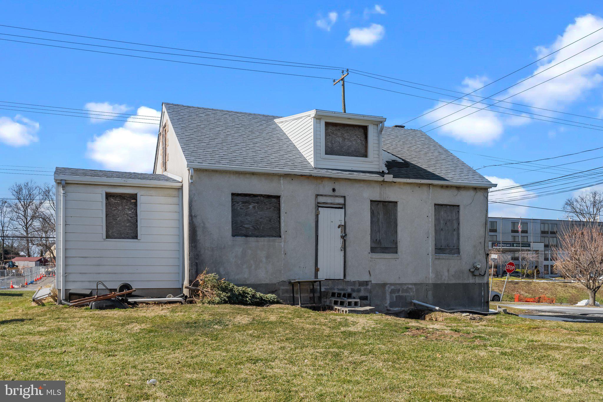 258 Easton Rd