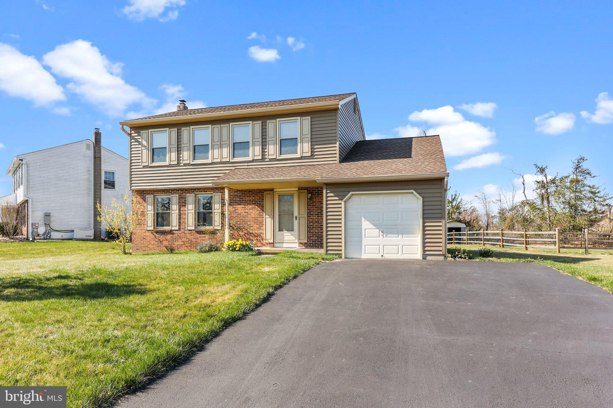 4 Danbridge Dr