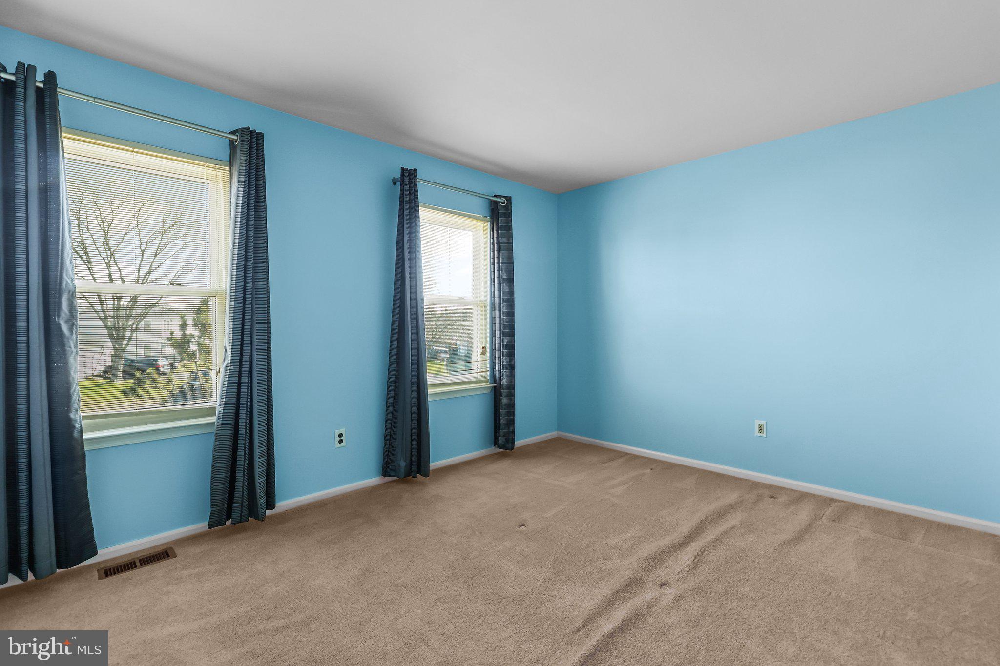 4 Danbridge Dr