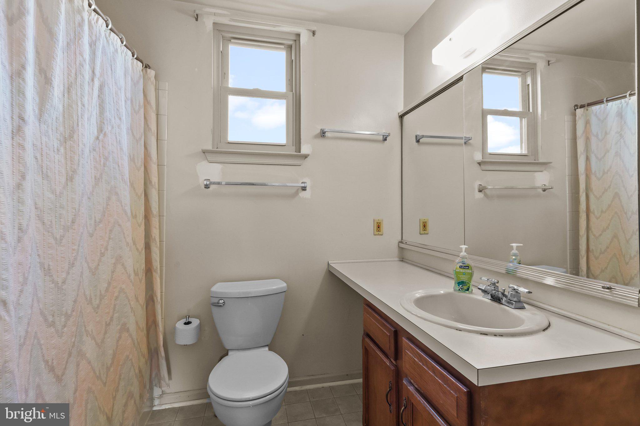 4 Danbridge Dr