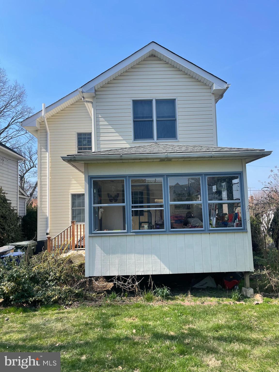 1555 Ferndale Ave