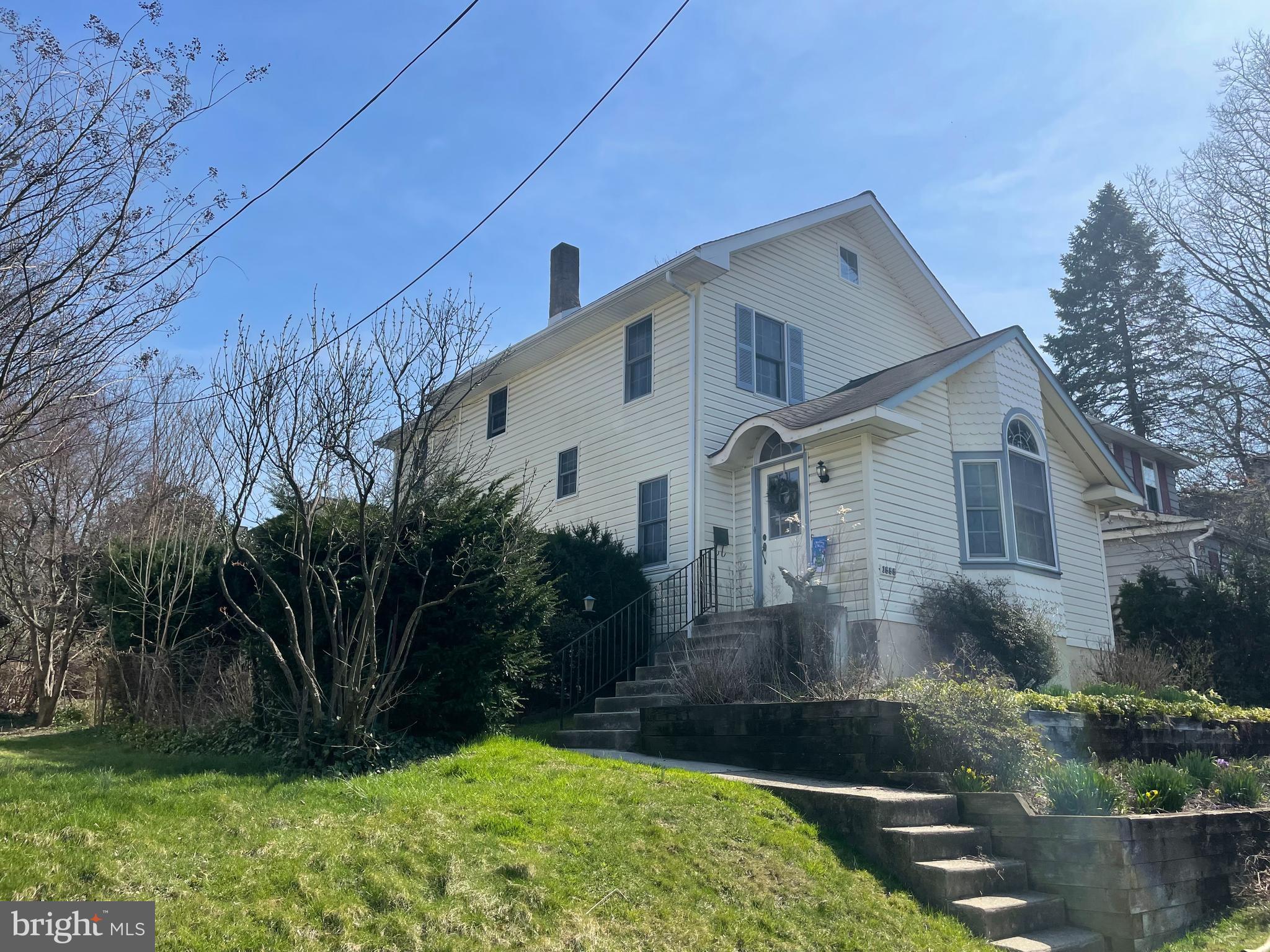 1555 Ferndale Ave