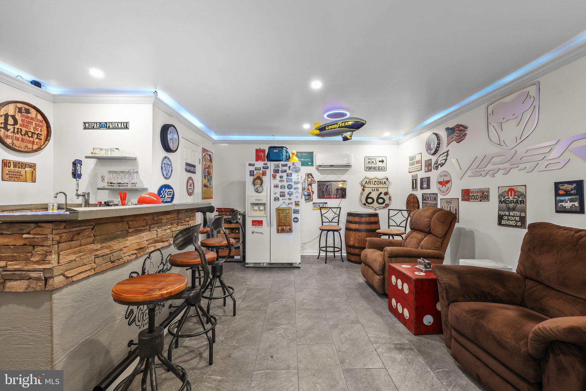 729 E Butler Pike