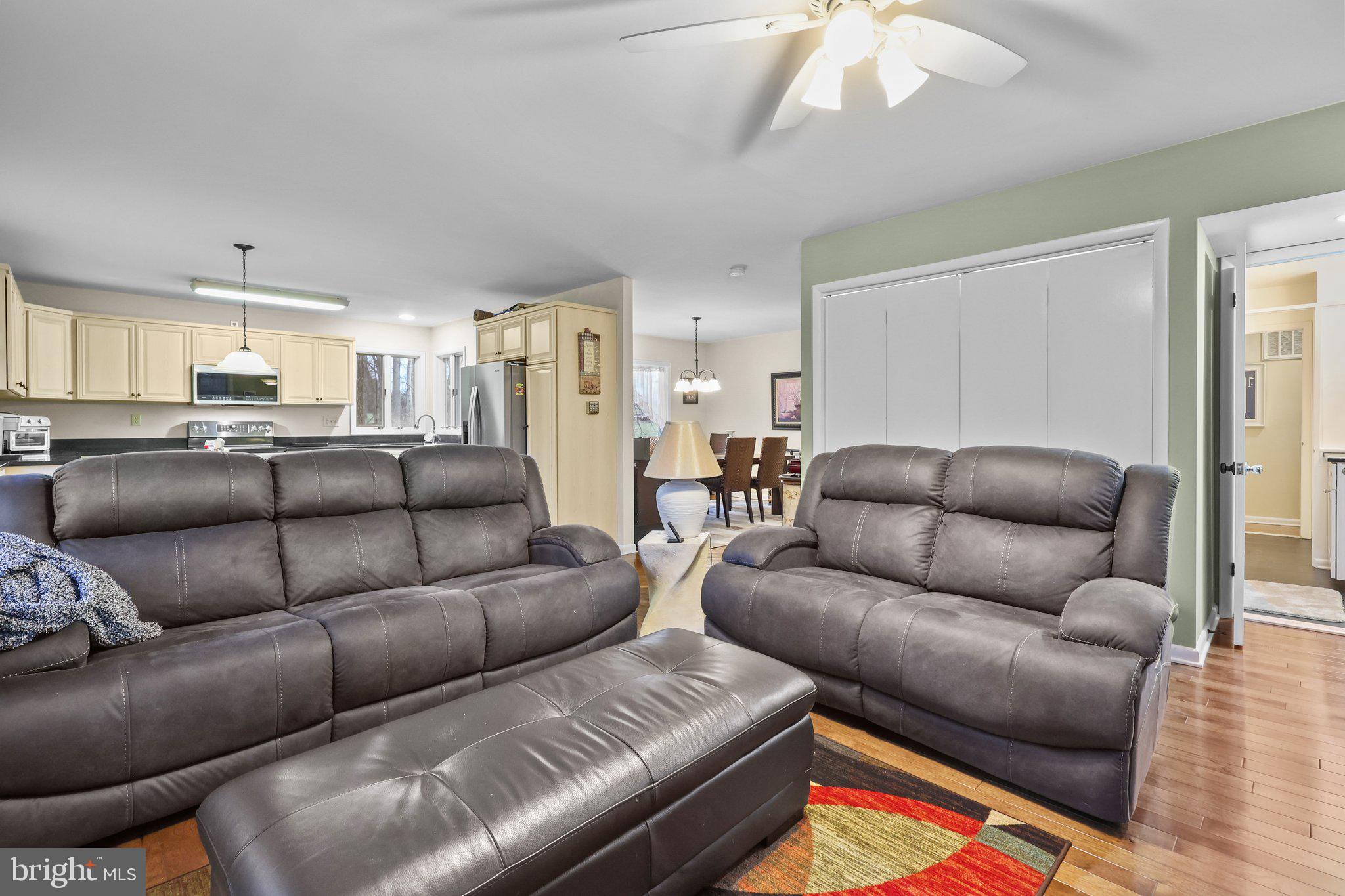 729 E Butler Pike