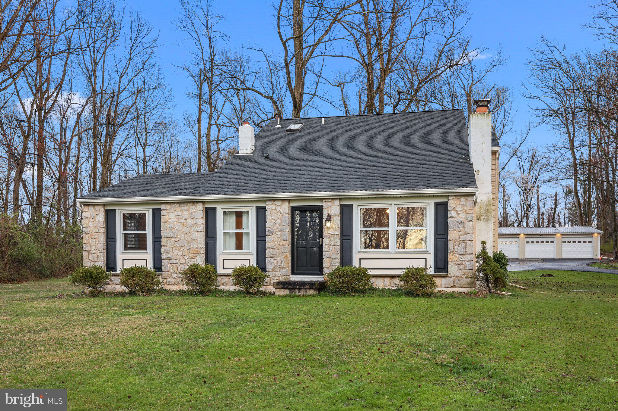 729 E Butler Pike