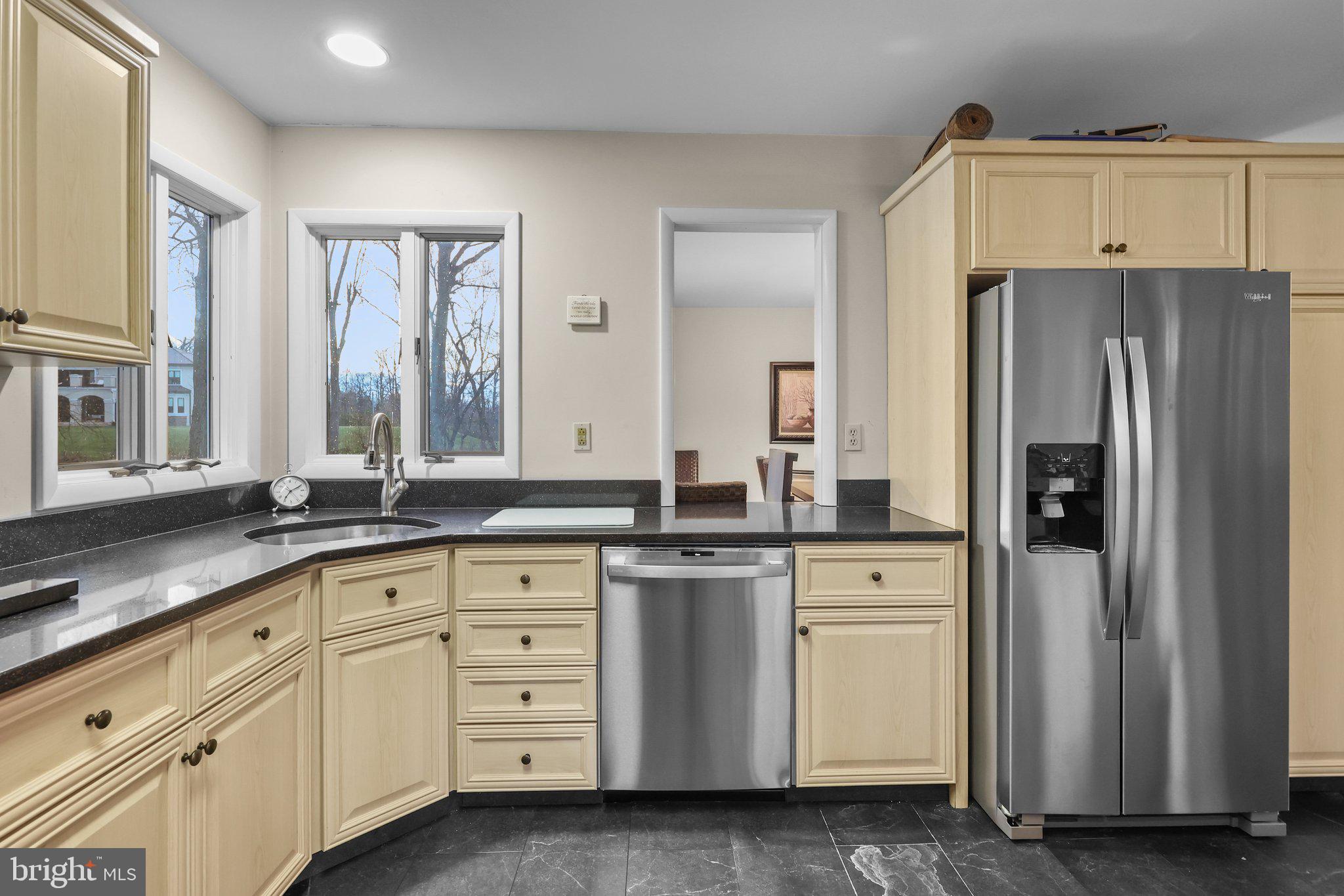 729 E Butler Pike