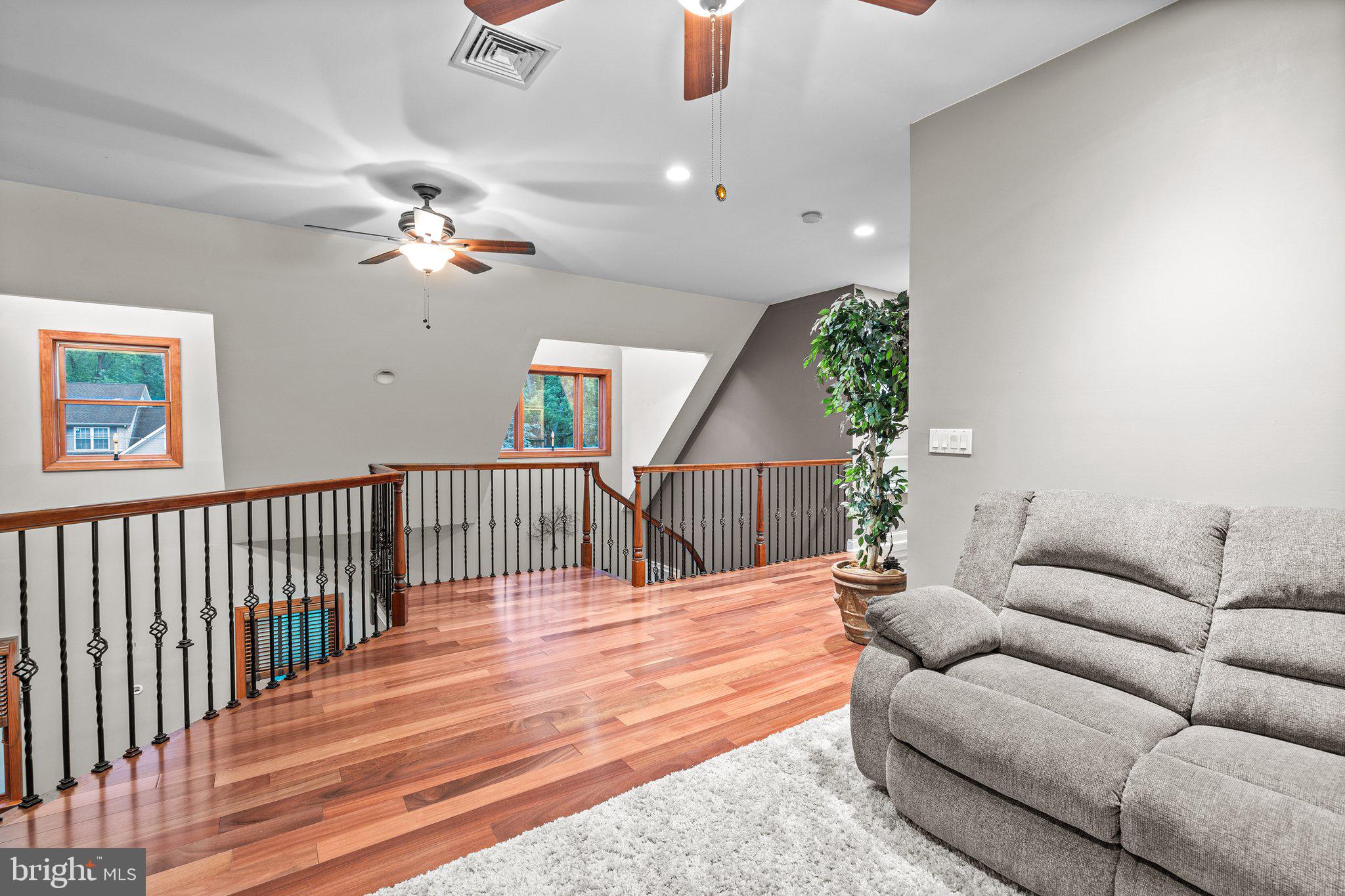 408 Hallowell Ave