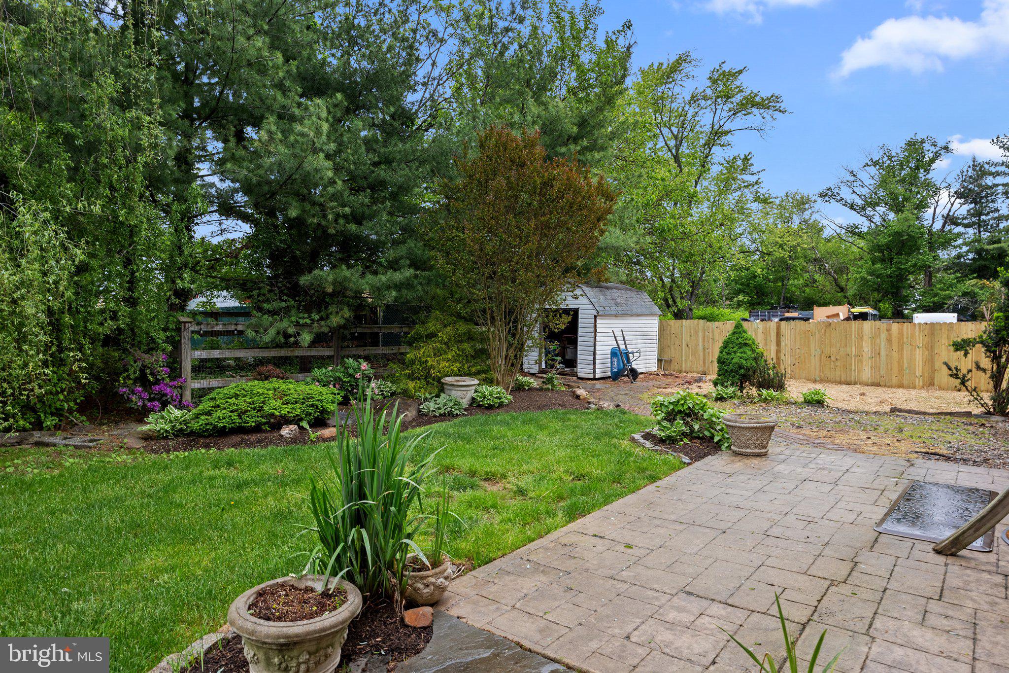 408 Hallowell Ave