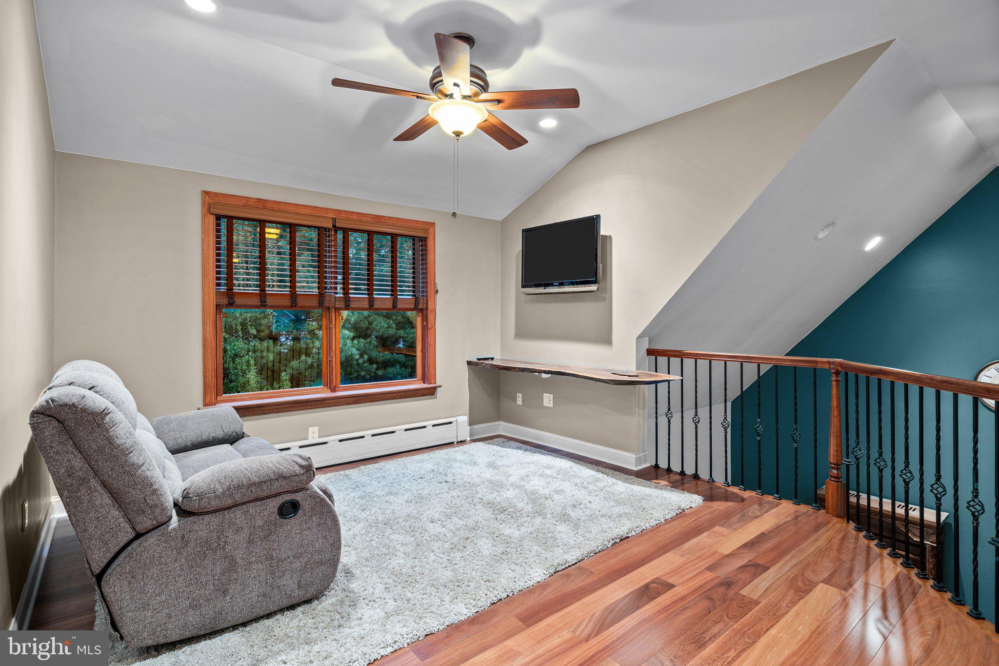 408 Hallowell Ave