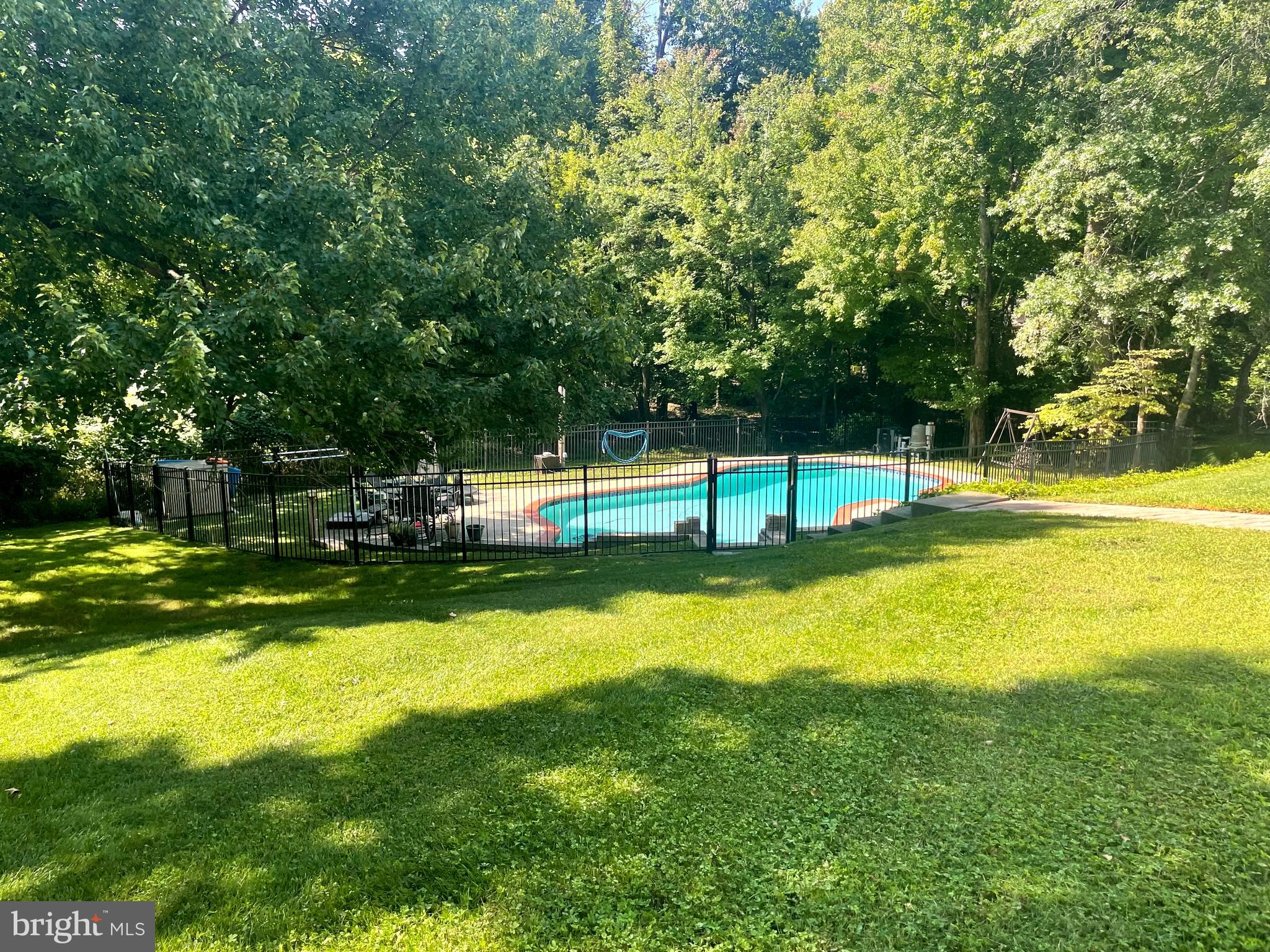 340 Arionne Dr