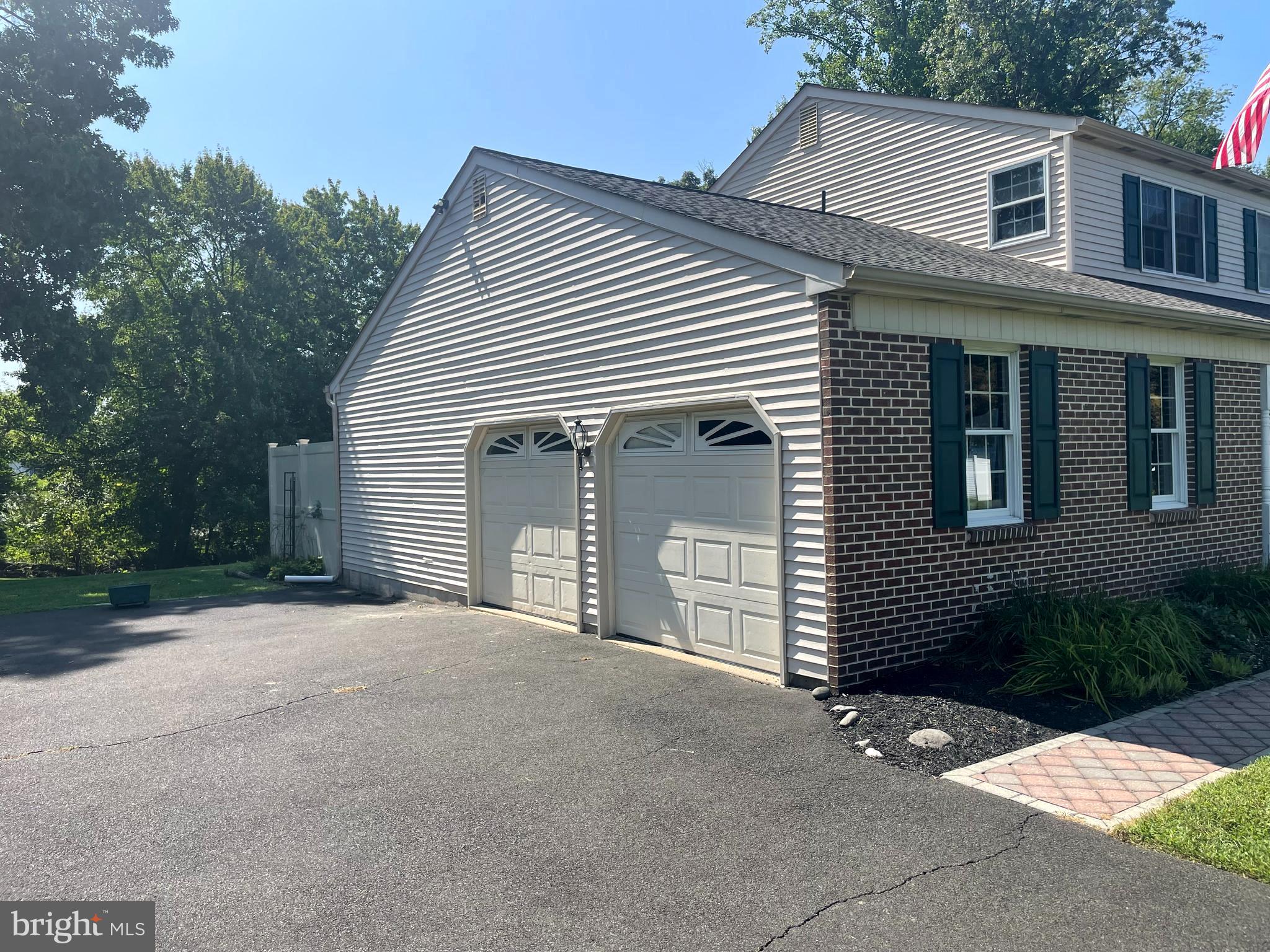 340 Arionne Dr
