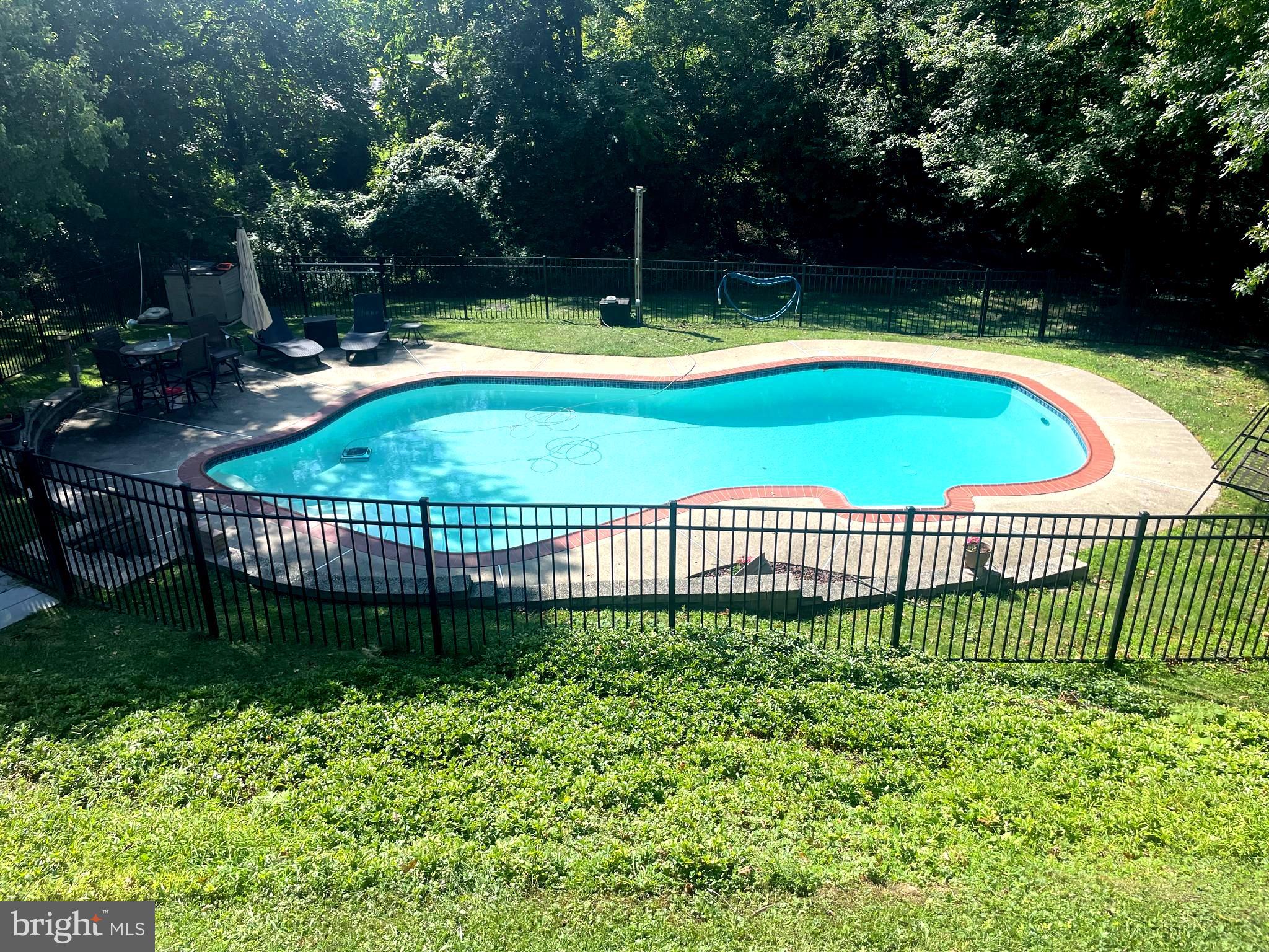 340 Arionne Dr