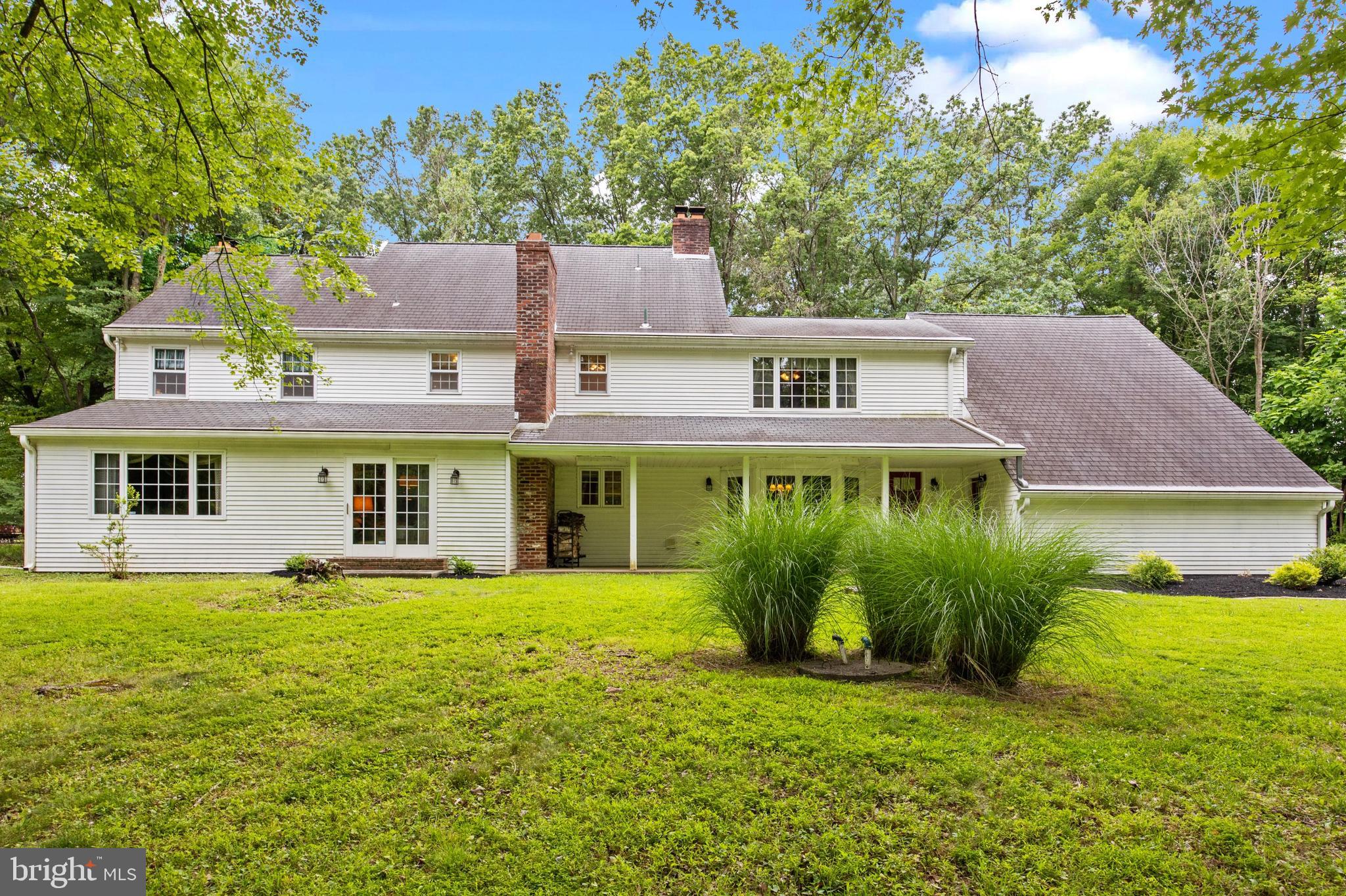 1230 Stongs Ln