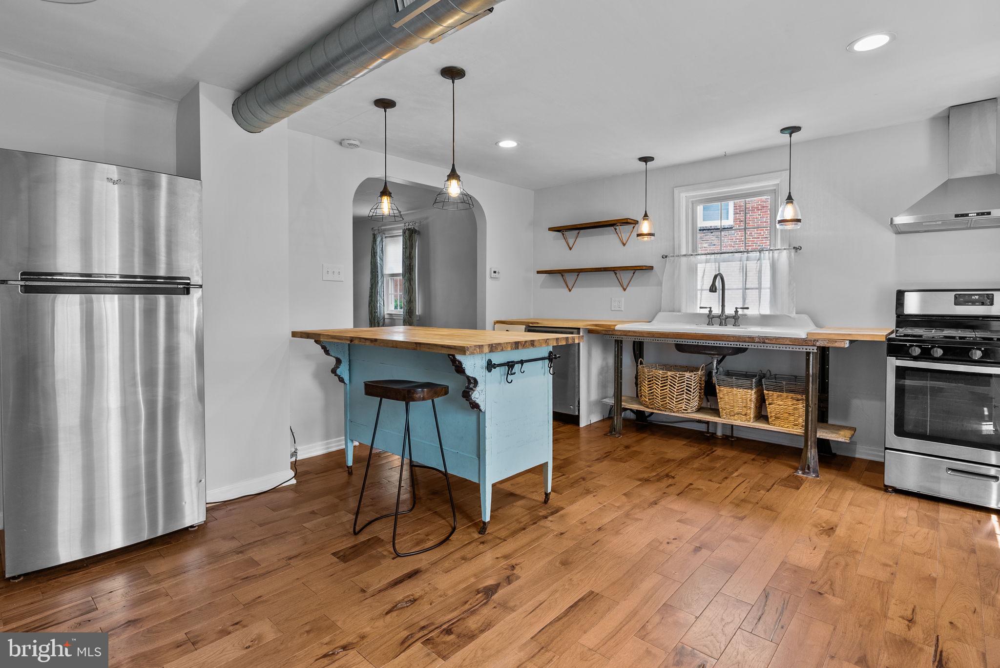 422 MADISON AVE