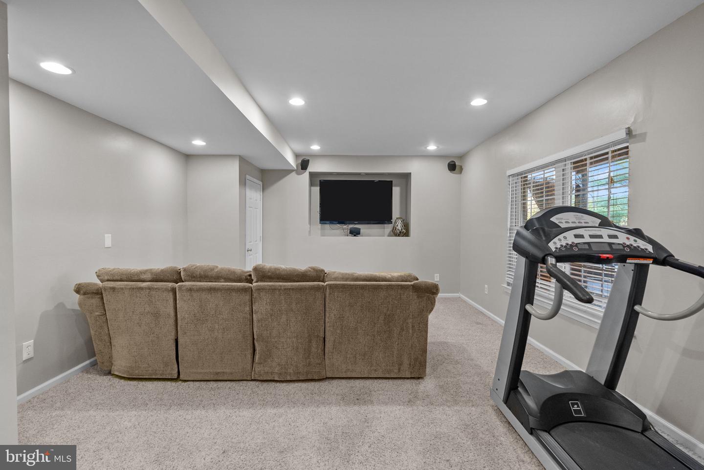 1382 Jasper Dr