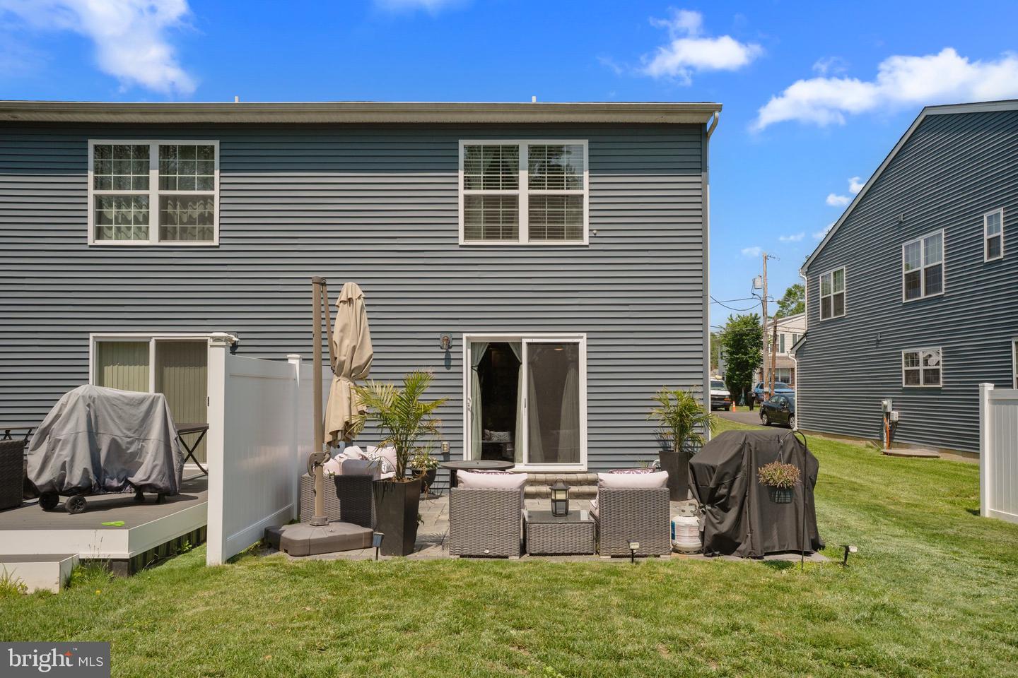 513 ARBUTUS AVE