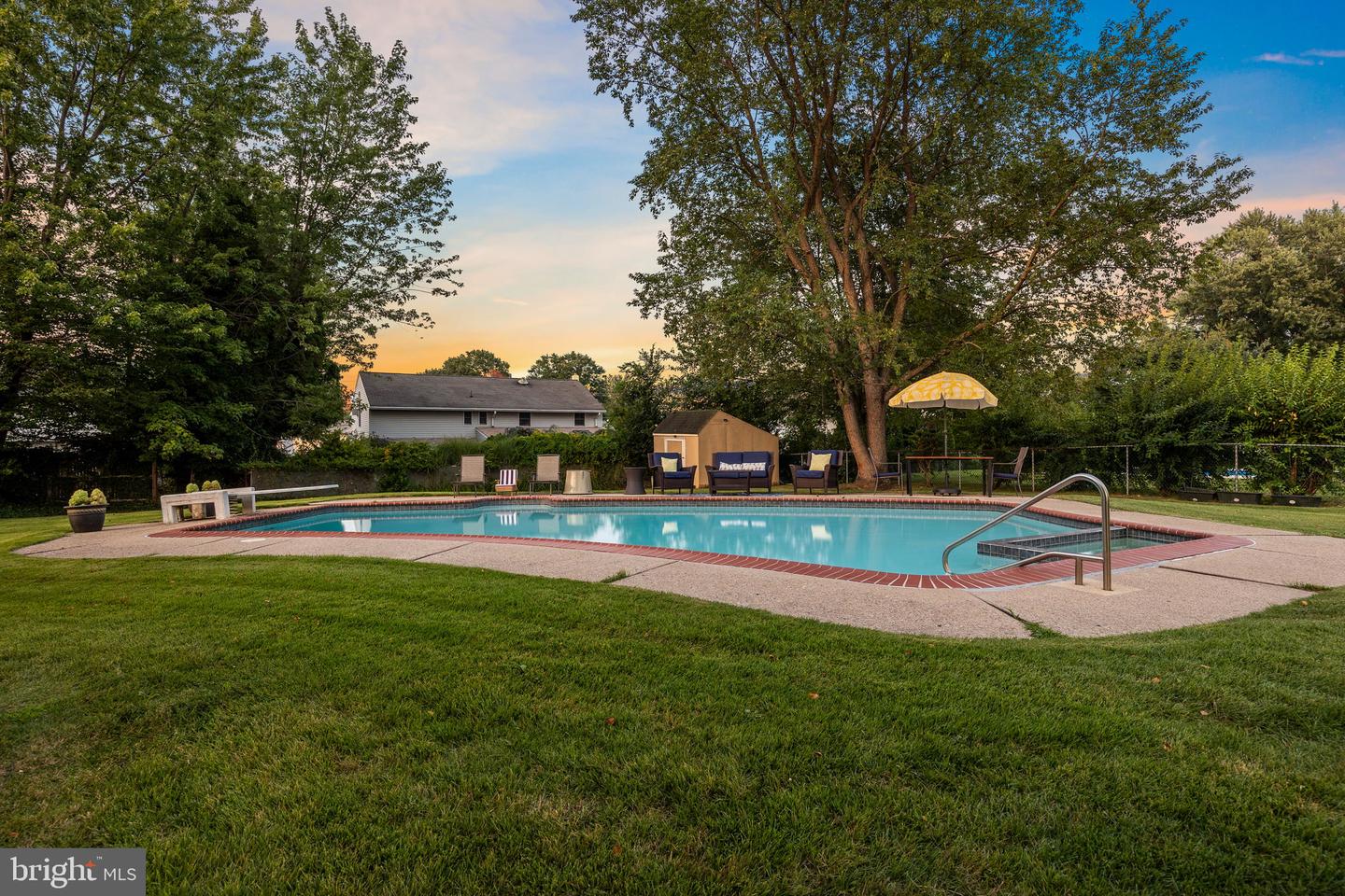 224 Crestview Rd