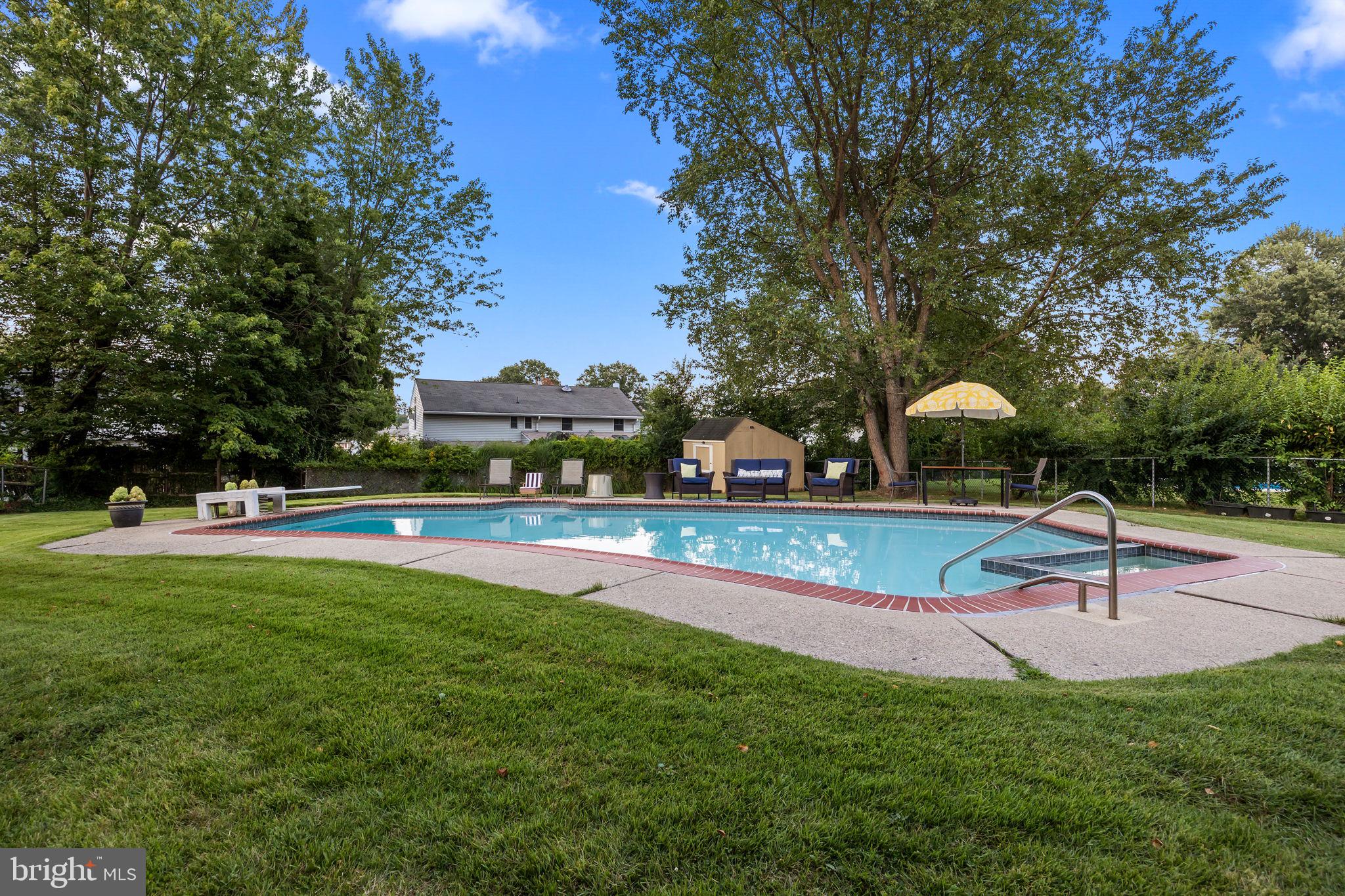 224 Crestview Rd