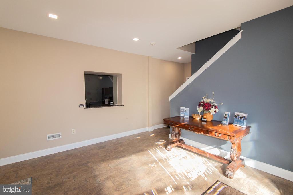301 DAVISVILLE ROAD