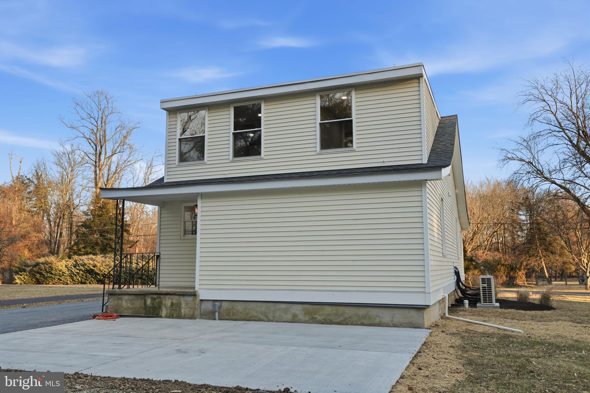 414 HALLOWELL AVENUE