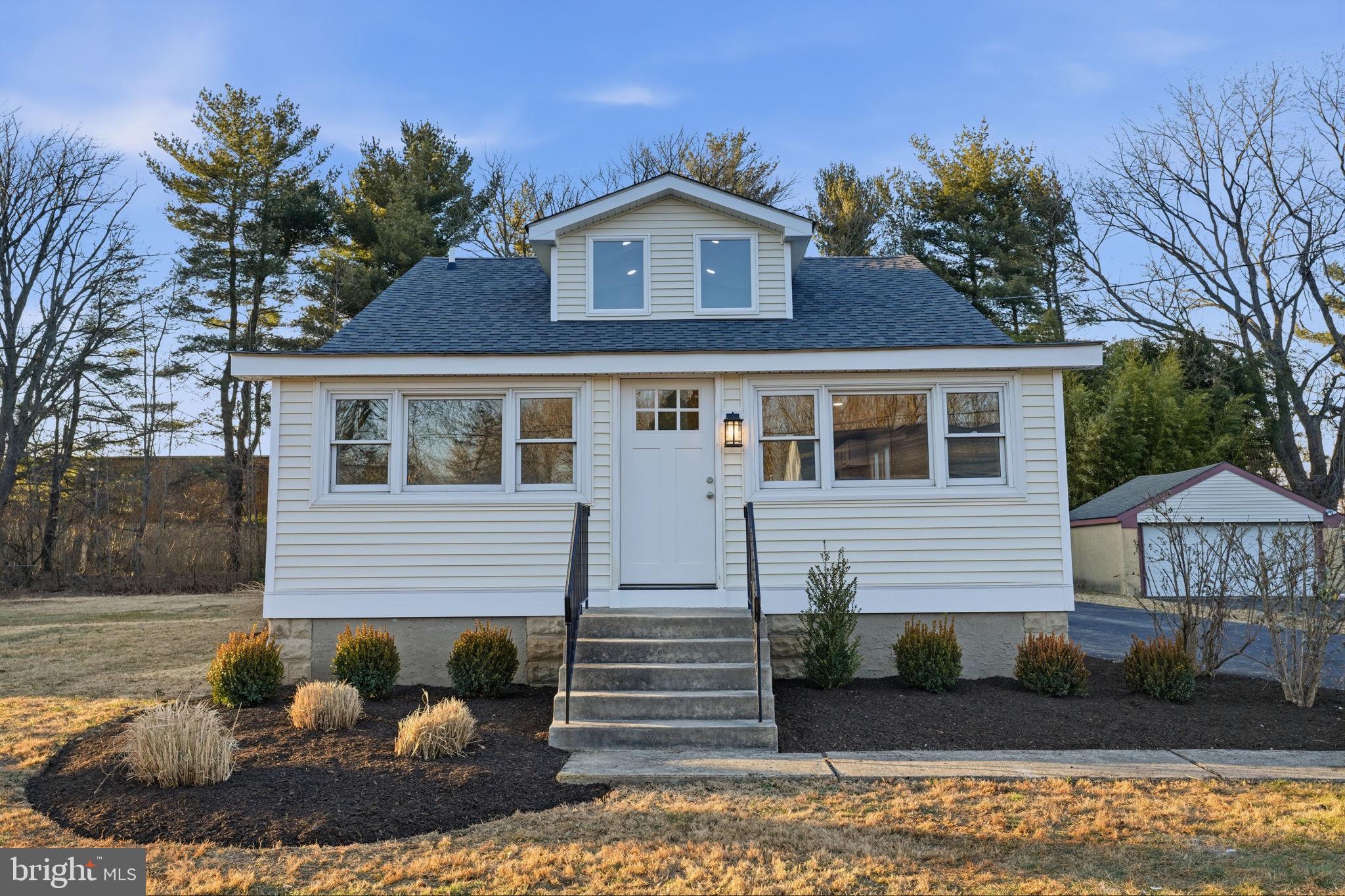 414 HALLOWELL AVENUE